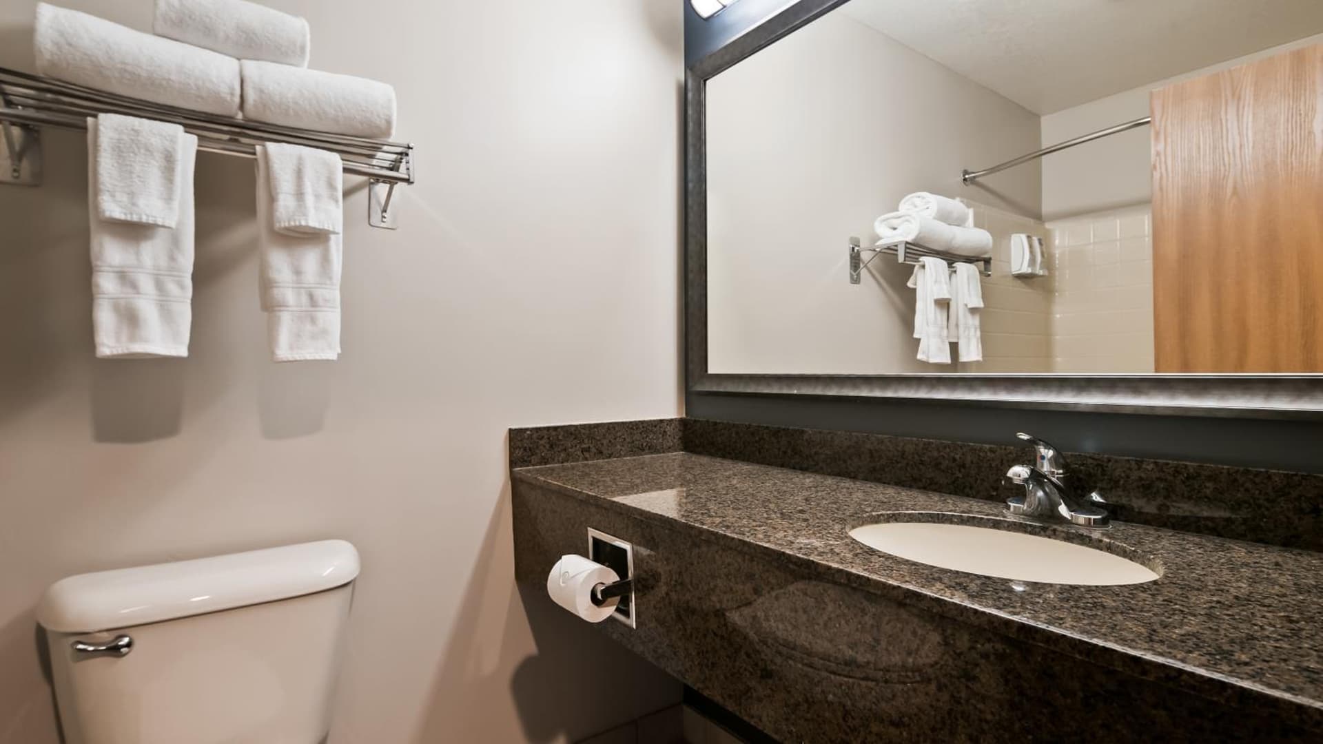 Best Western Newberg Inn gallery photo in Newberg, OR — image 9