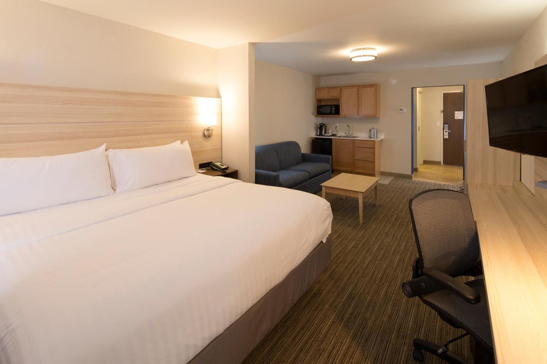 Holiday Inn Express & Suites - Portage by IHG gallery photo in Portage, IN — image 8