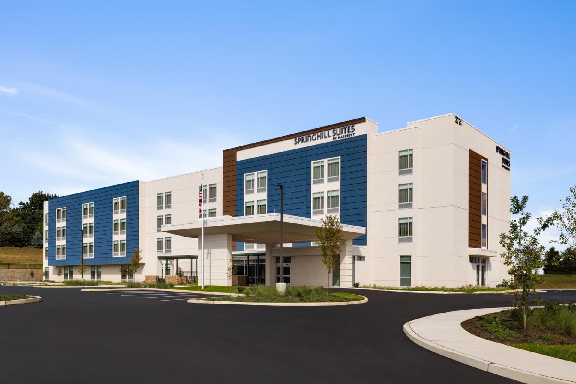 SpringHill Suites by Marriott Easton PA interior in Easton, PA — gallery photo 2