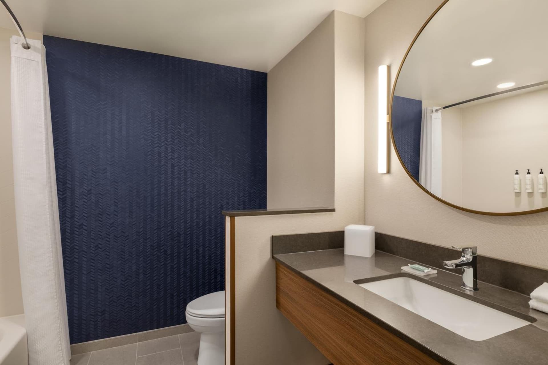 Fairfield by Marriott Inn & Suites Bethlehem PA gallery photo in Bethlehem, PA — image 12