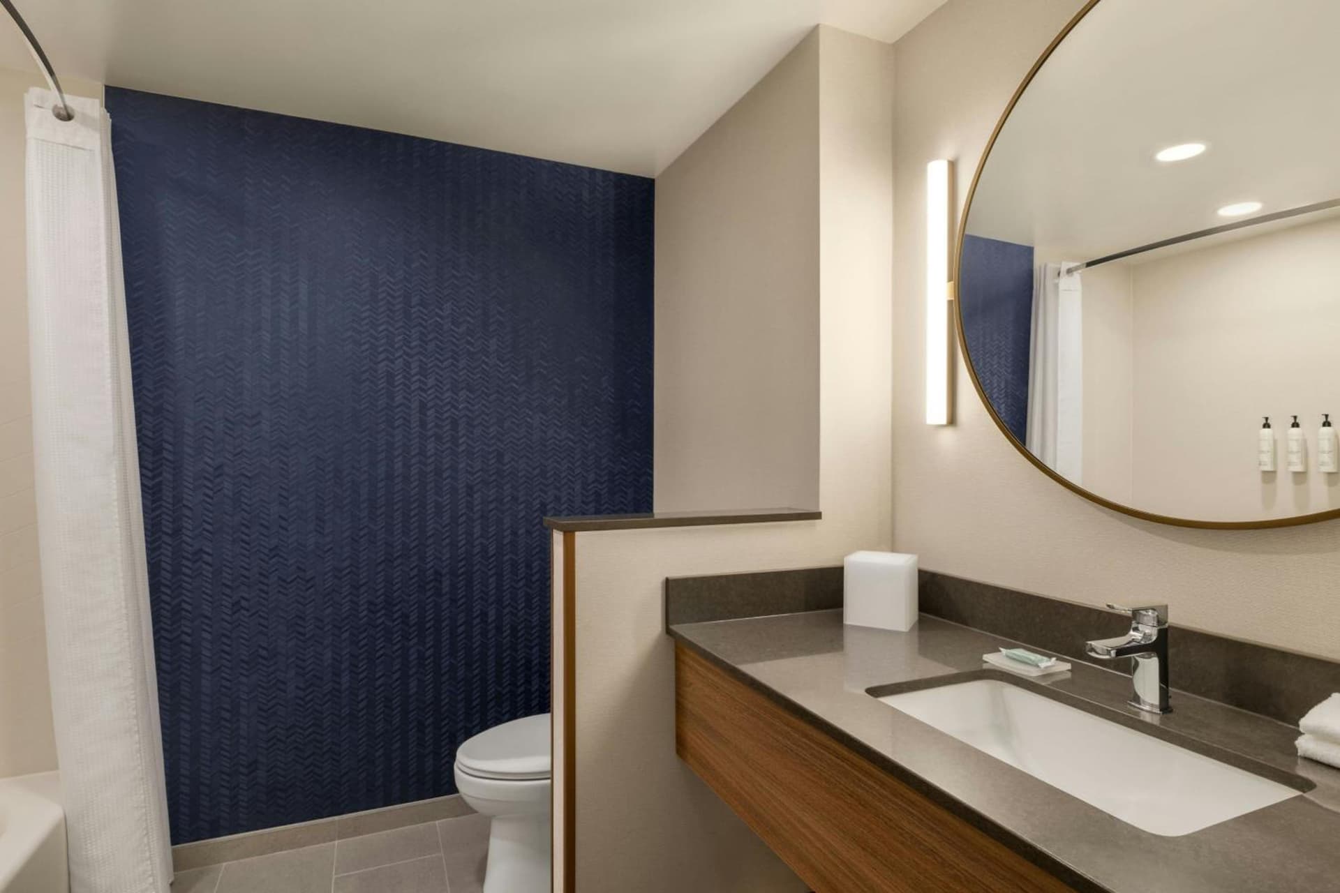 Fairfield by Marriott Inn & Suites Bethlehem PA gallery photo in Bethlehem, PA — image 36