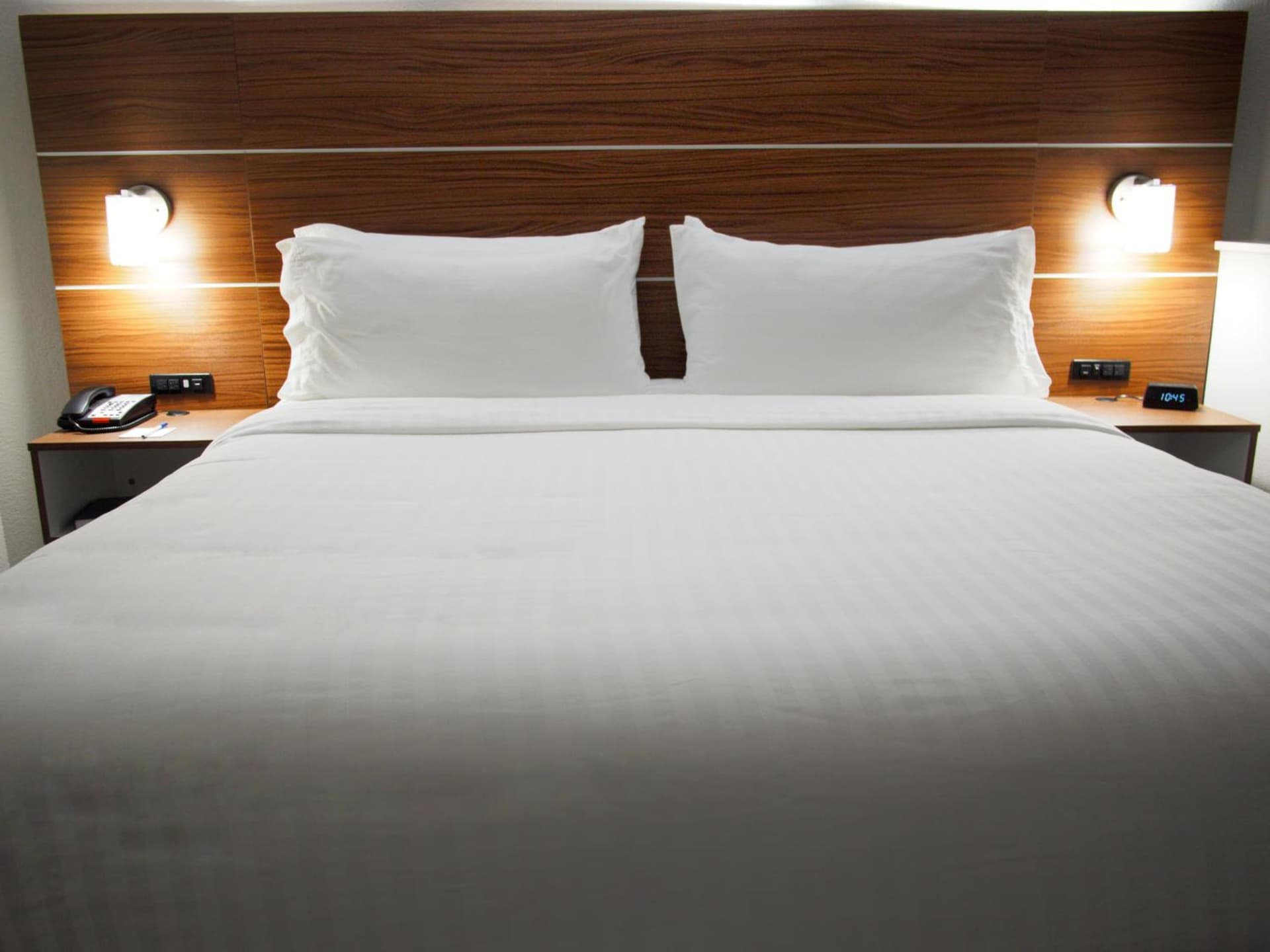 Holiday Inn Express & Suites Moore by IHG gallery photo in Moore, OK — image 48