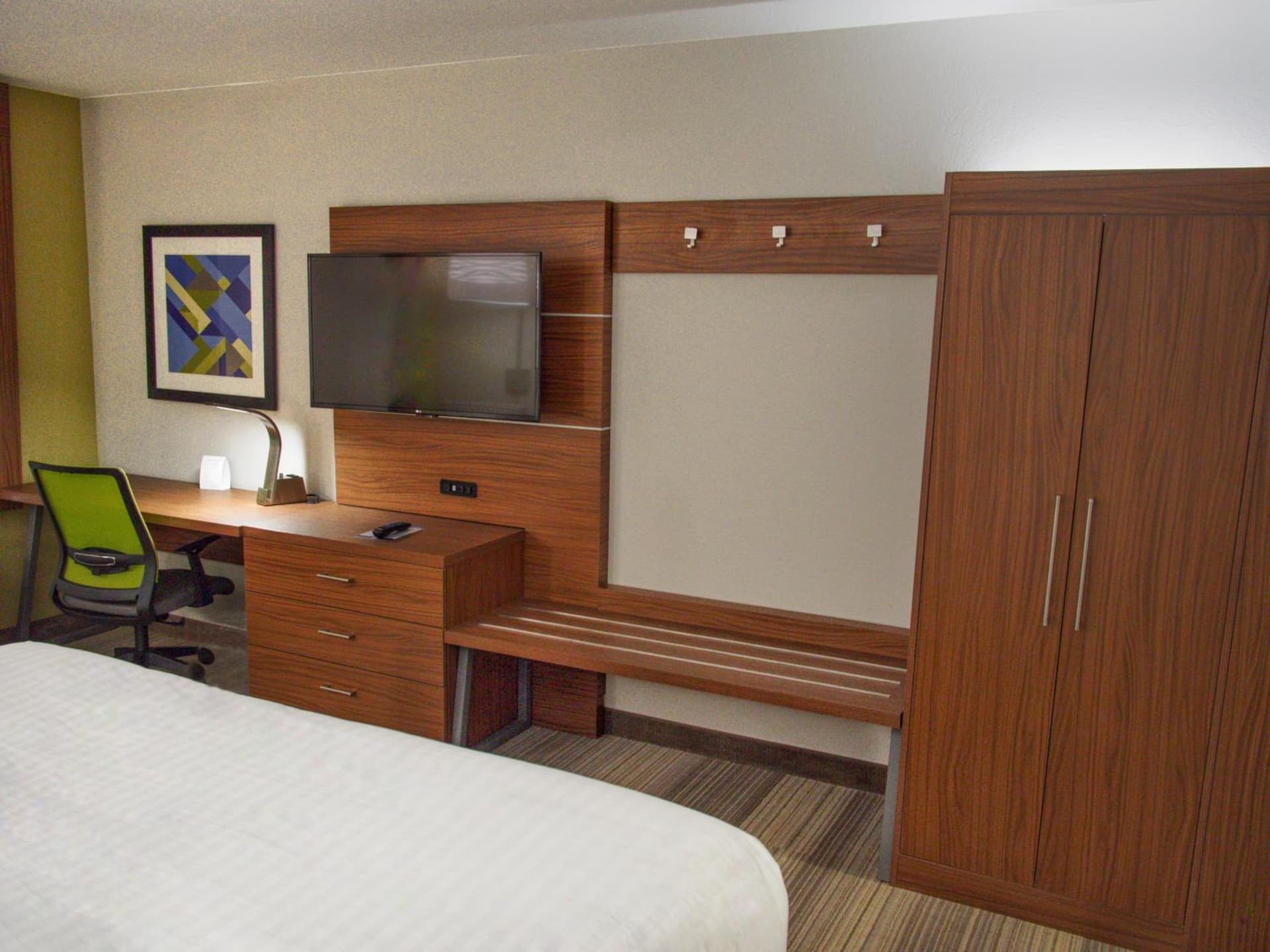 Holiday Inn Express & Suites Moore by IHG gallery photo in Moore, OK — image 4