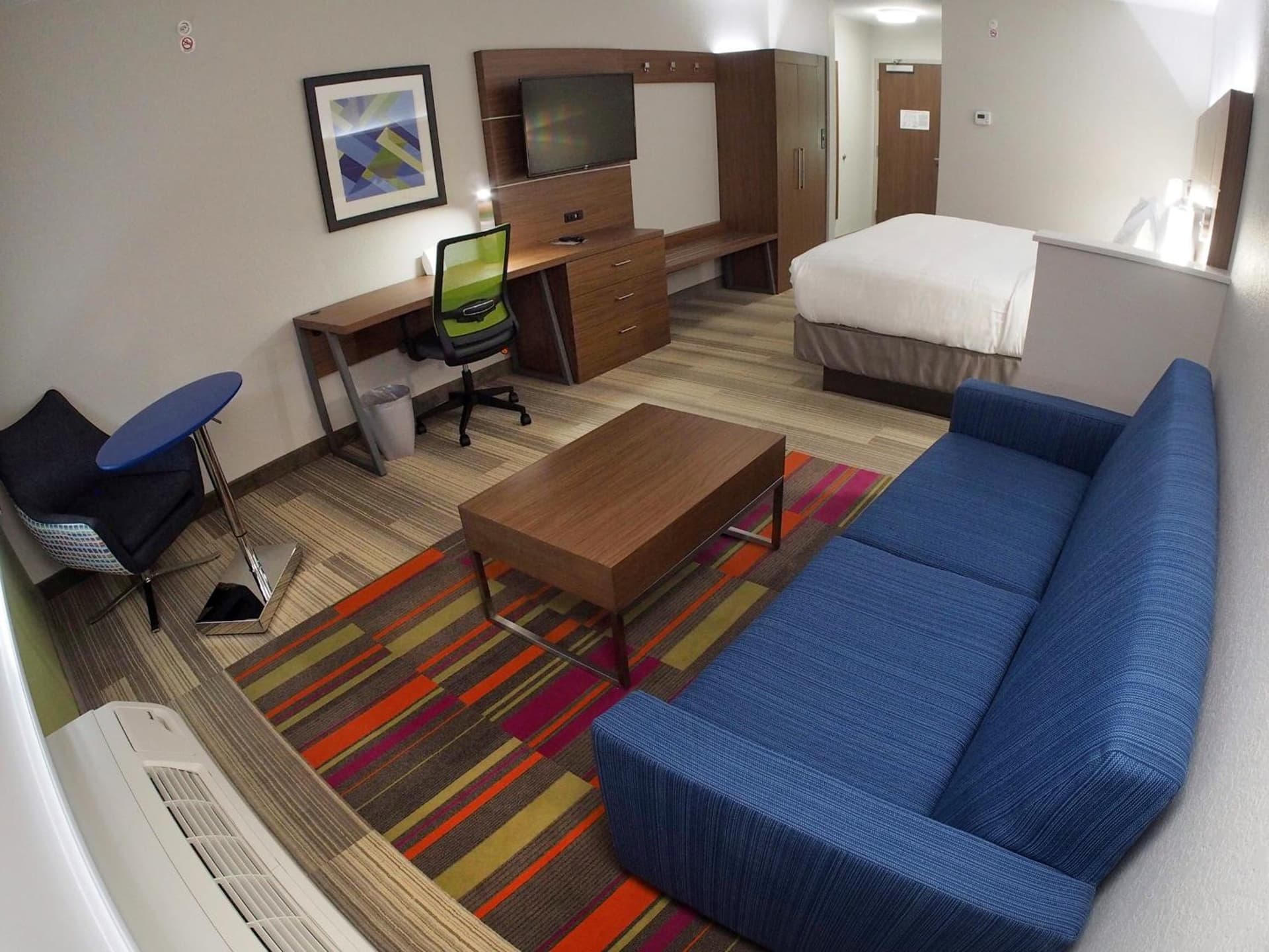 Holiday Inn Express & Suites Moore by IHG gallery photo in Moore, OK — image 33