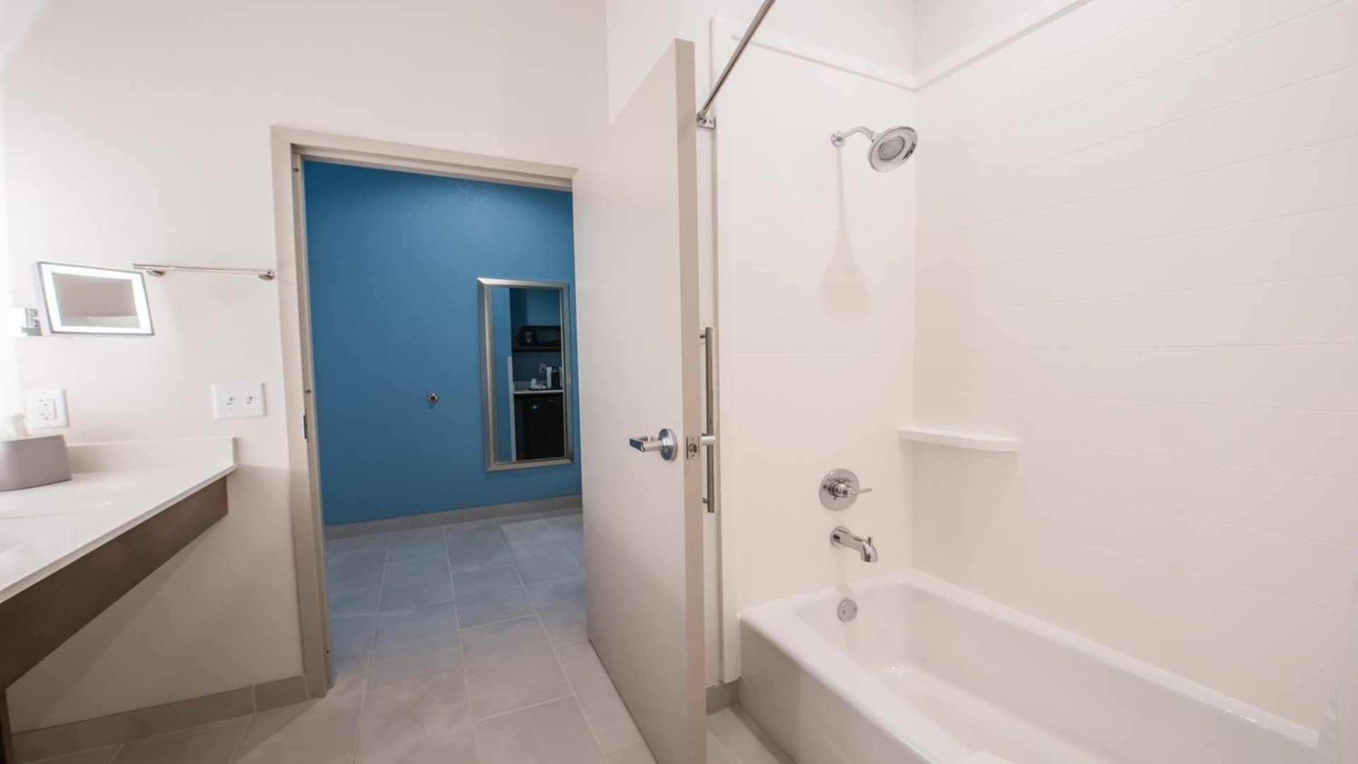 Holiday Inn Express & Suites - Dripping Springs - Austin Area by IHG gallery photo in Dripping Springs, TX — image 61