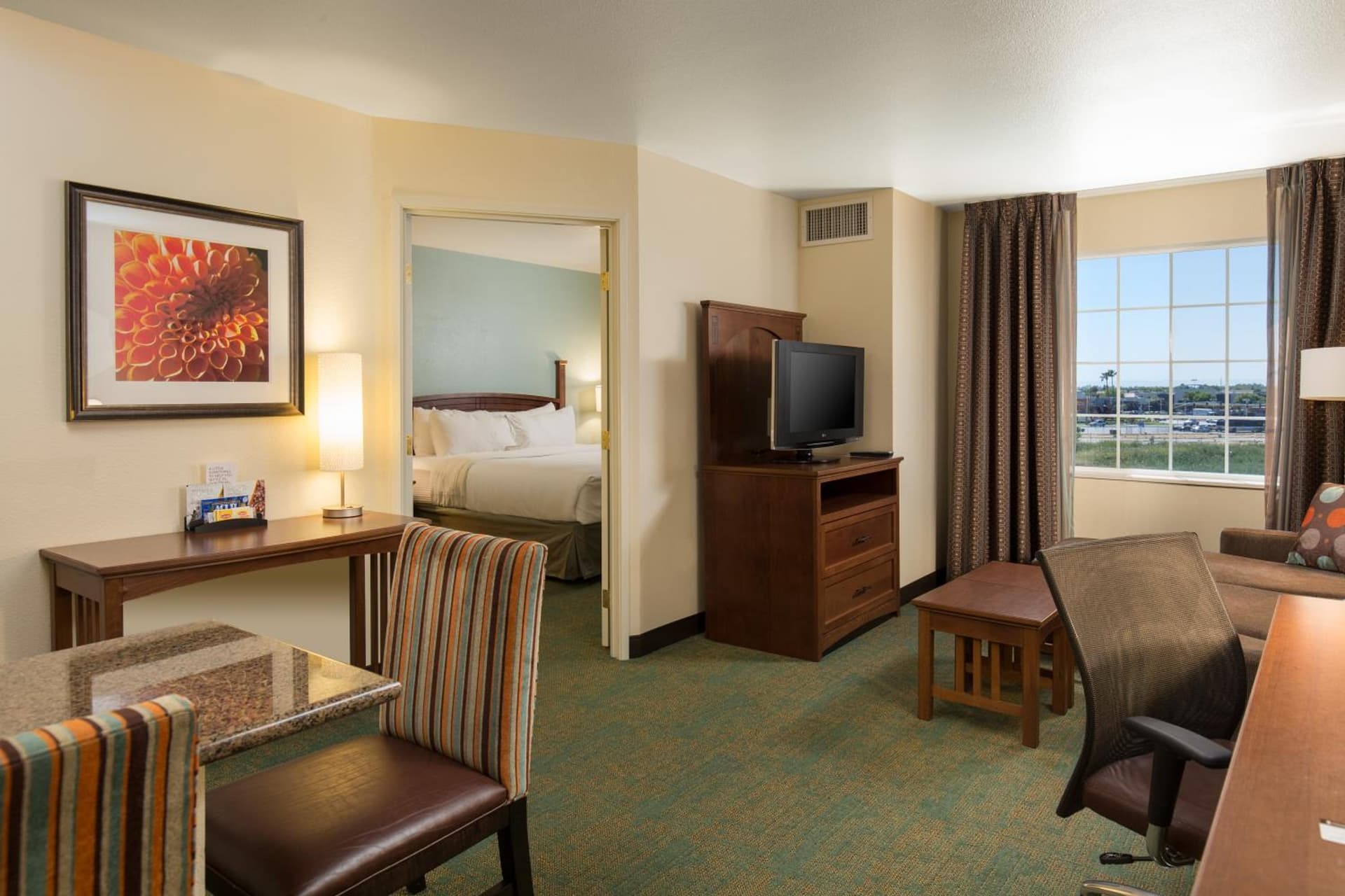 Staybridge Suites Sacramento-Folsom by IHG interior in Folsom, CA — gallery photo 2