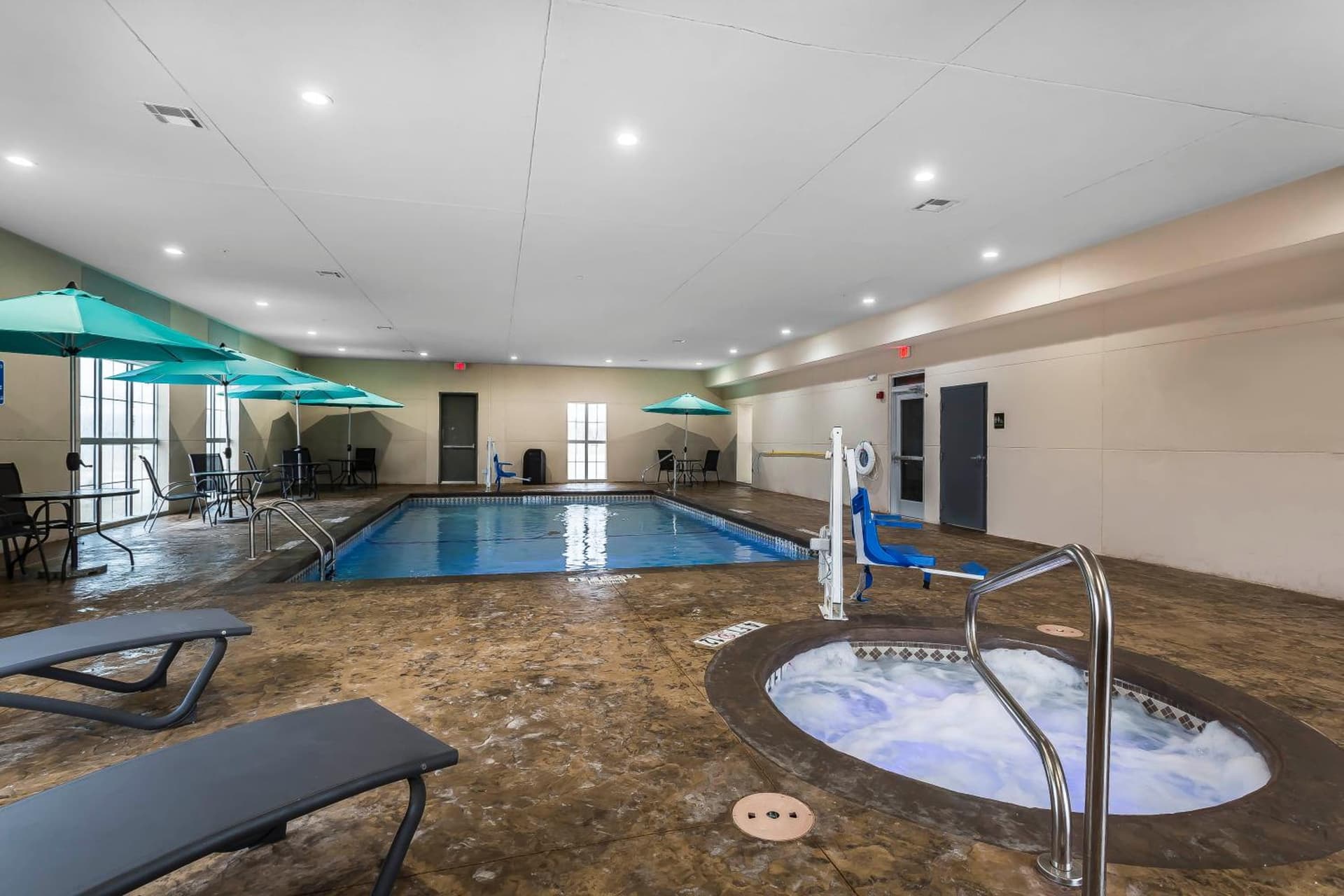 Comfort Suites - University gallery photo in Lubbock, TX — image 31