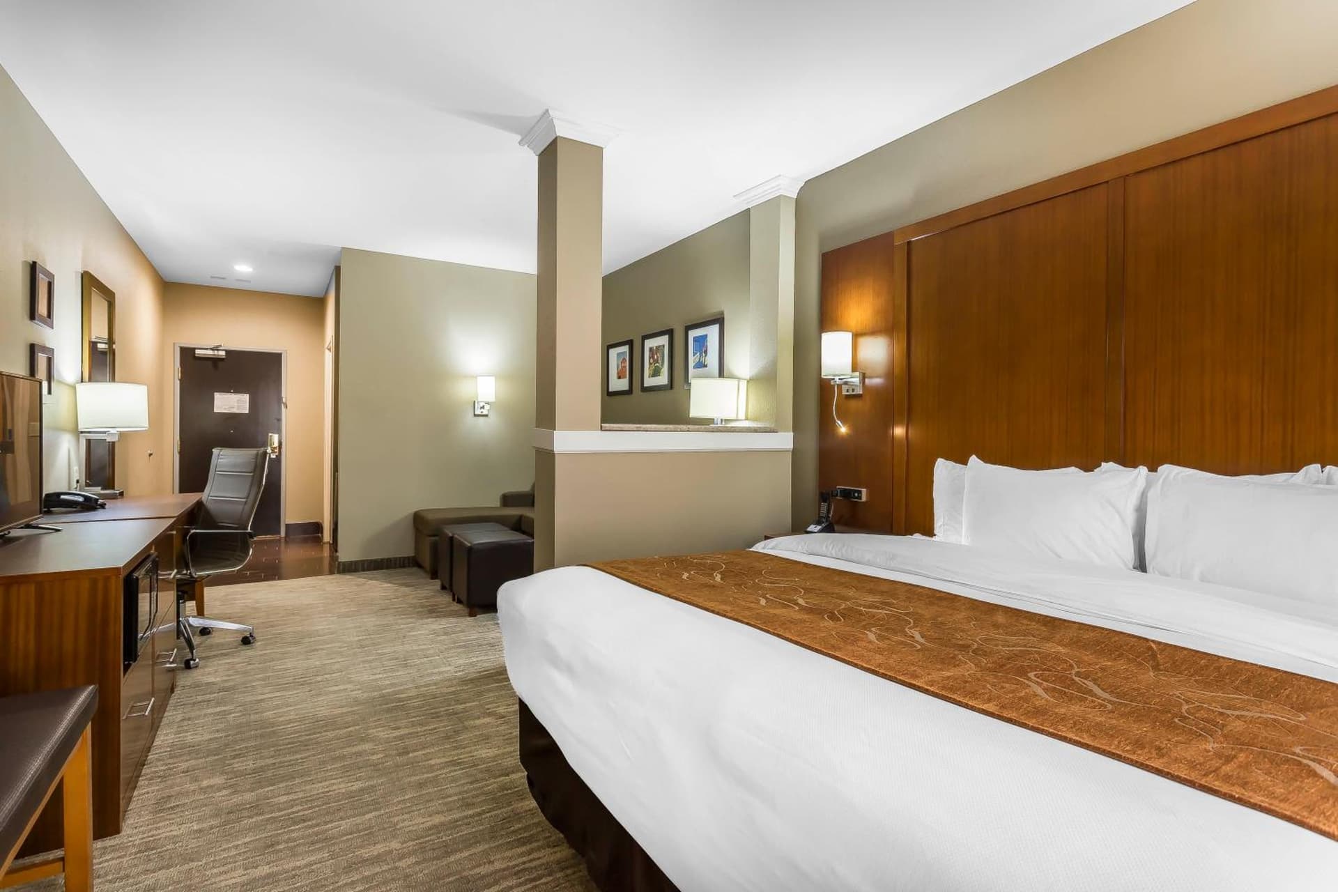 Comfort Suites - University gallery photo in Lubbock, TX — image 21