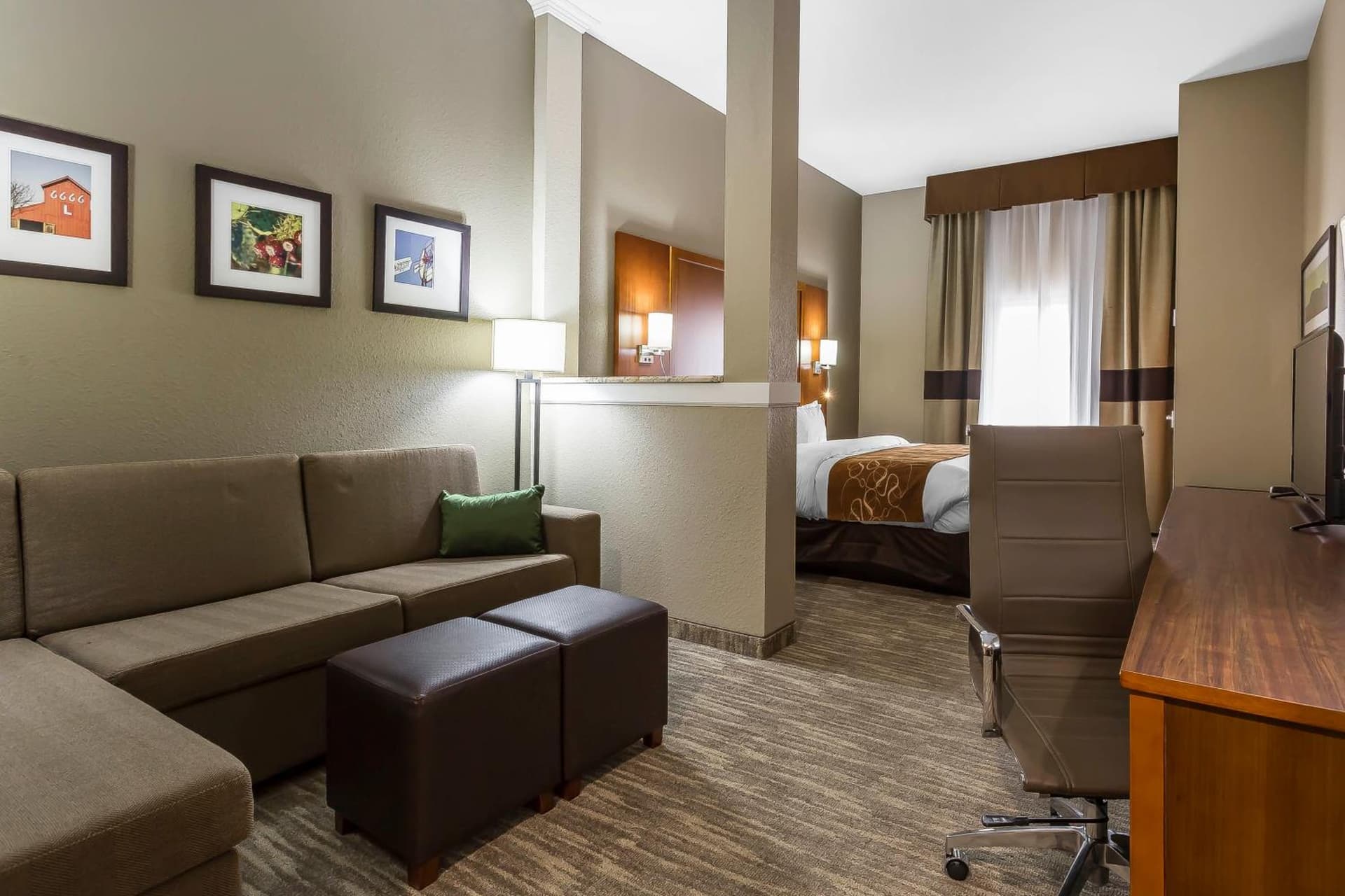 Comfort Suites - University property views in Lubbock, TX — gallery photo 3