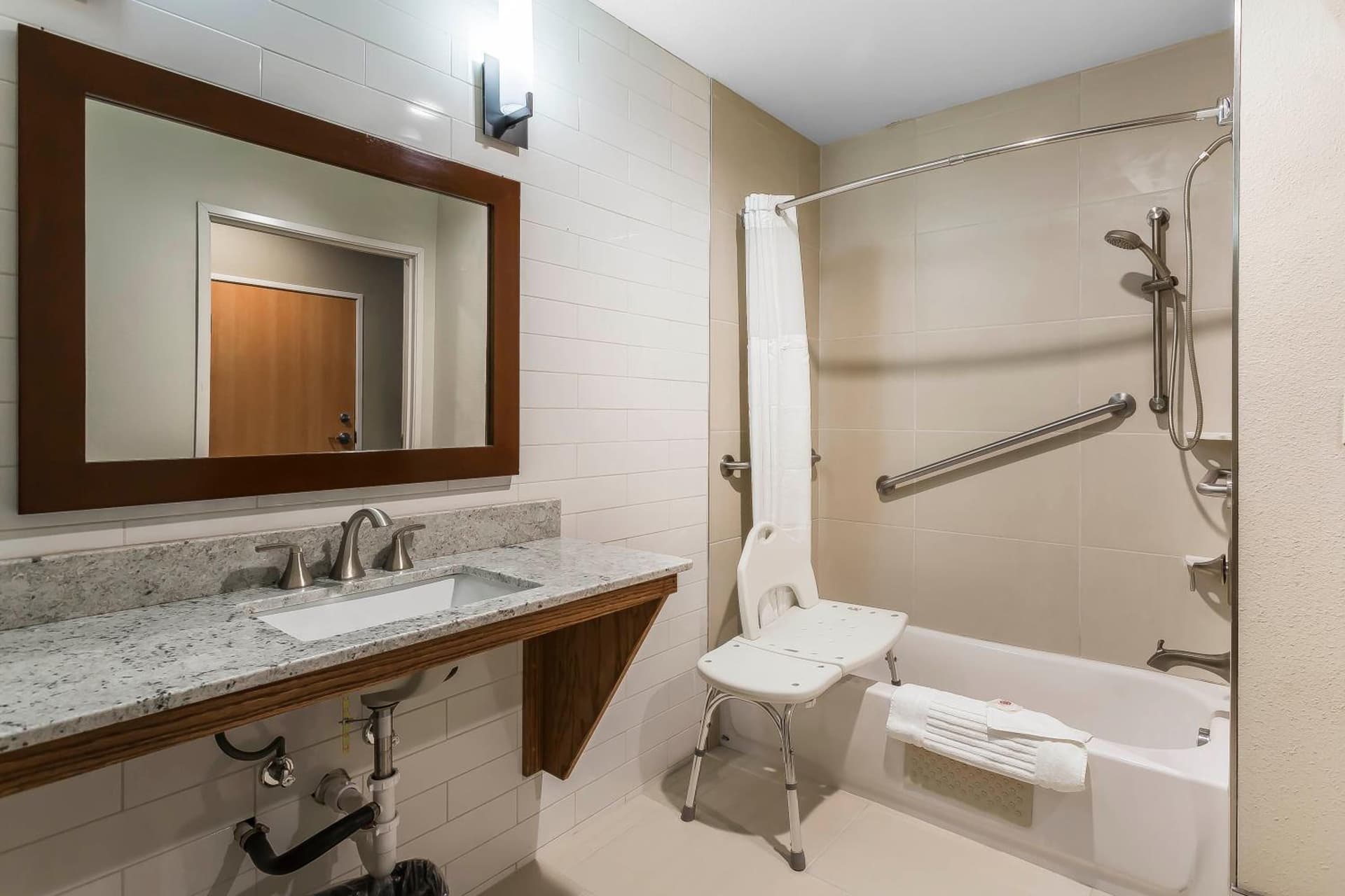 Comfort Suites - University gallery photo in Lubbock, TX — image 34
