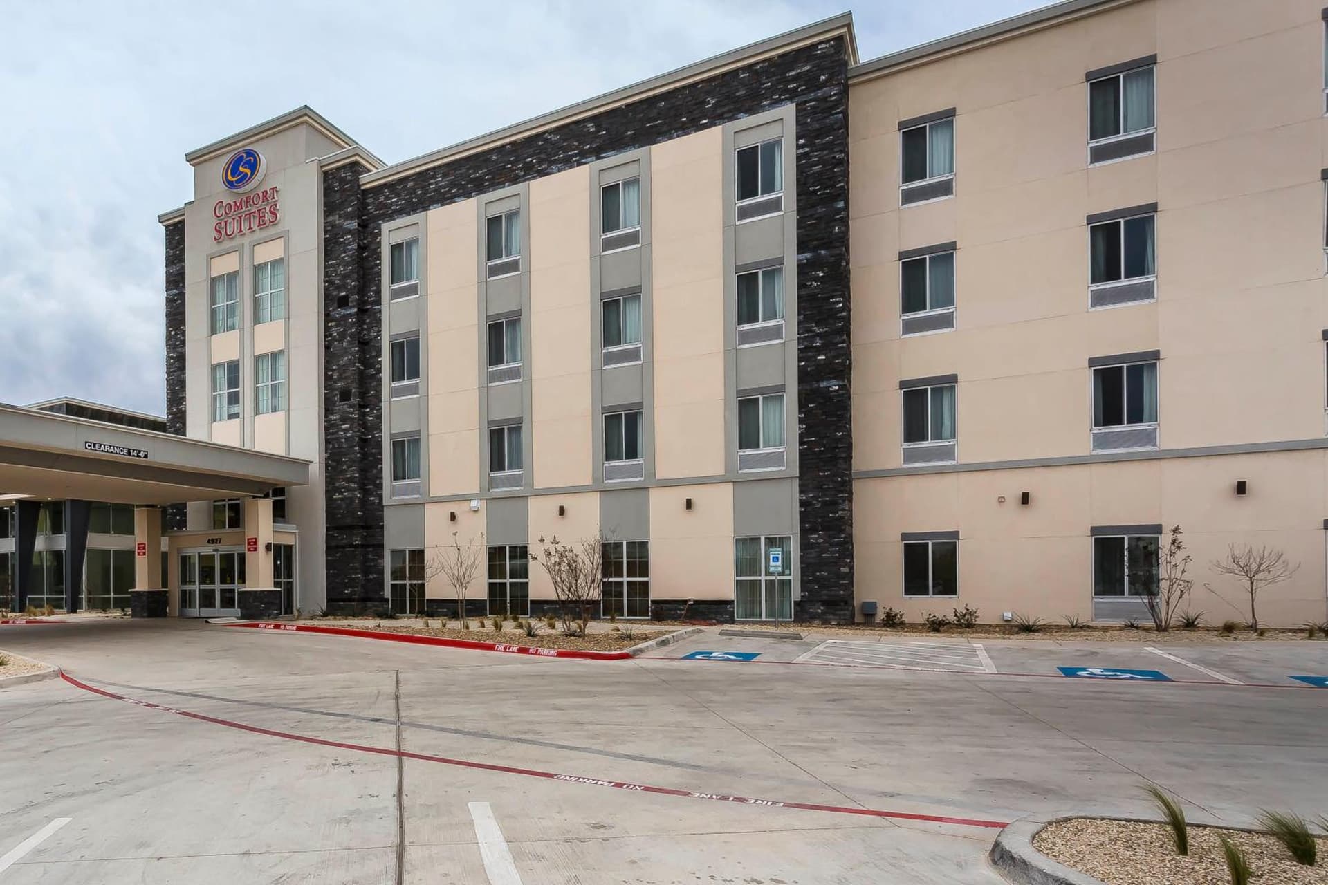 Comfort Suites - University property views in Lubbock, TX — gallery photo 3