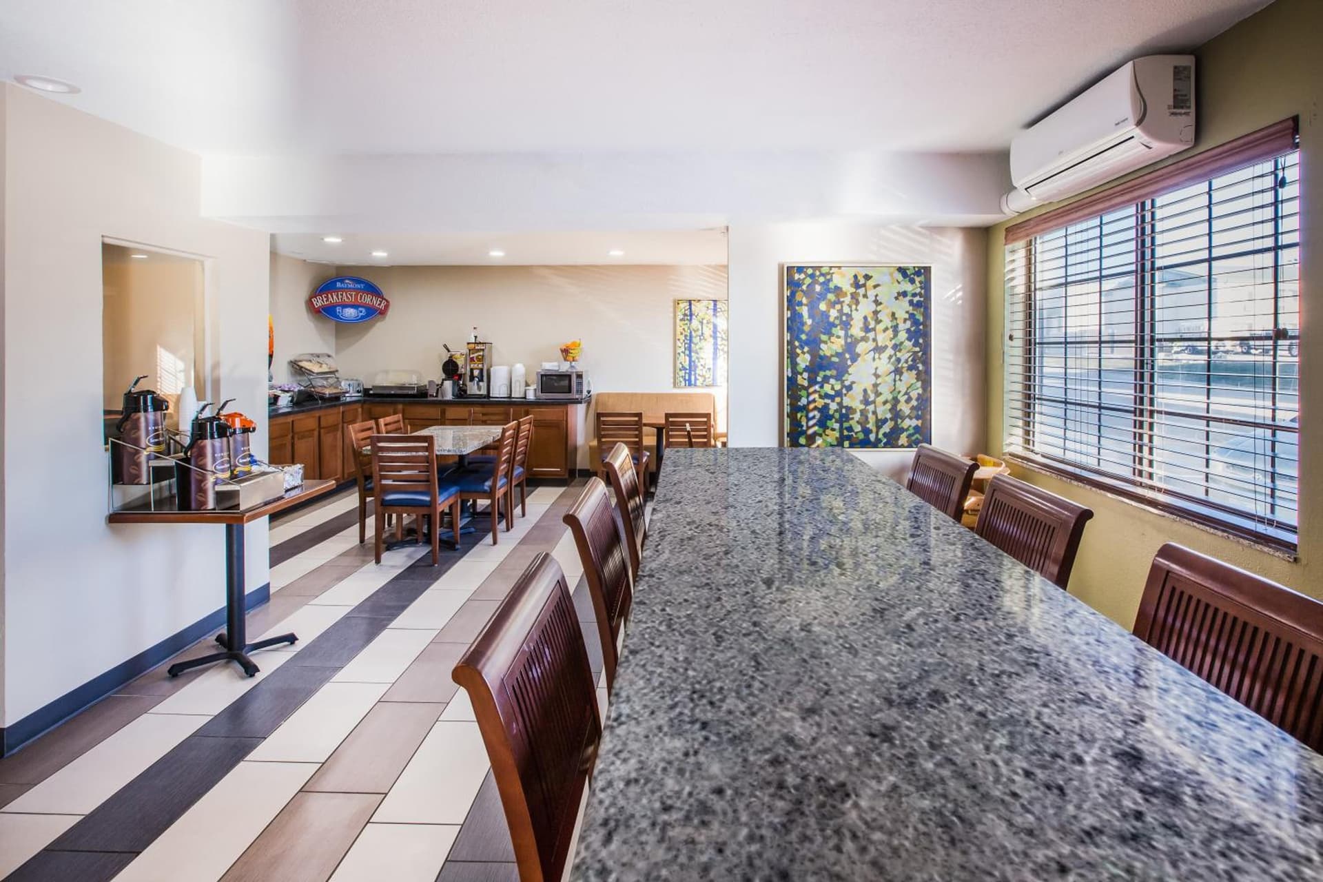 Baymont by Wyndham Cedar Rapids gallery photo in Cedar Rapids, IA — image 32