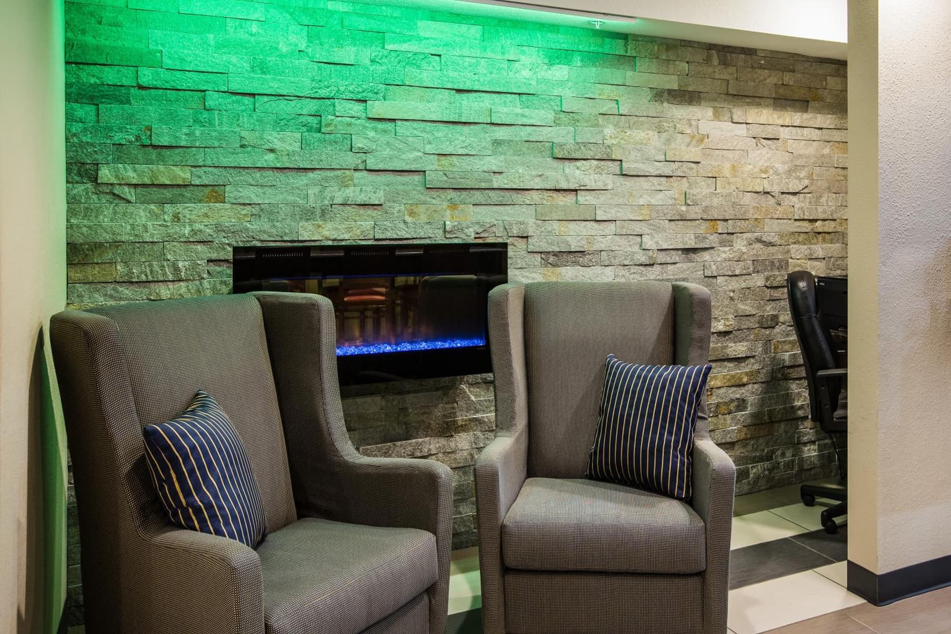 Baymont by Wyndham Cedar Rapids gallery photo in Cedar Rapids, IA — image 38
