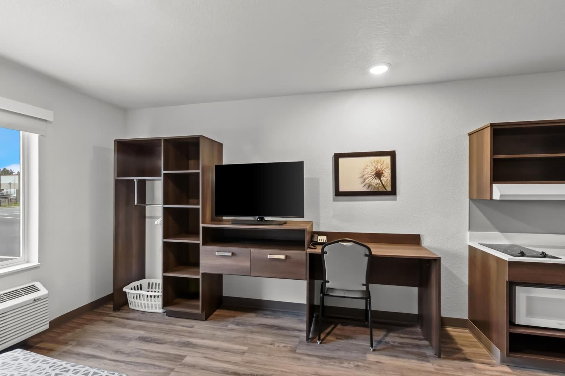 WoodSpring Suites Beaverton - Portland West gallery photo in Beaverton, OR — image 18