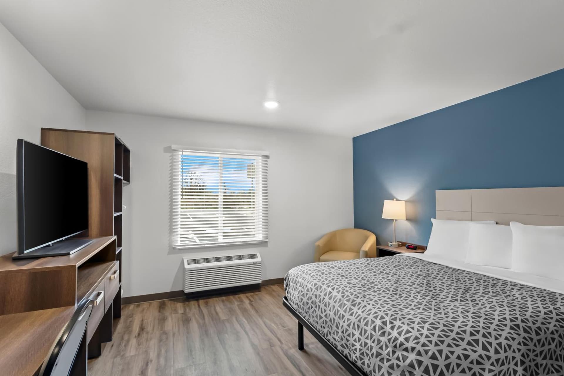 WoodSpring Suites Beaverton - Portland West gallery photo in Beaverton, OR — image 28