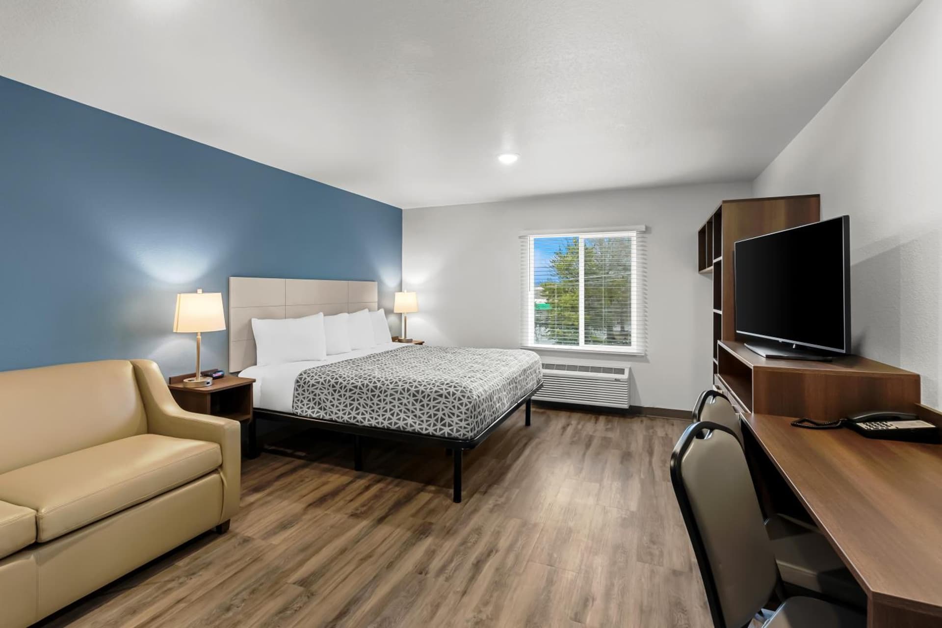 WoodSpring Suites Beaverton - Portland West gallery photo in Beaverton, OR — image 6