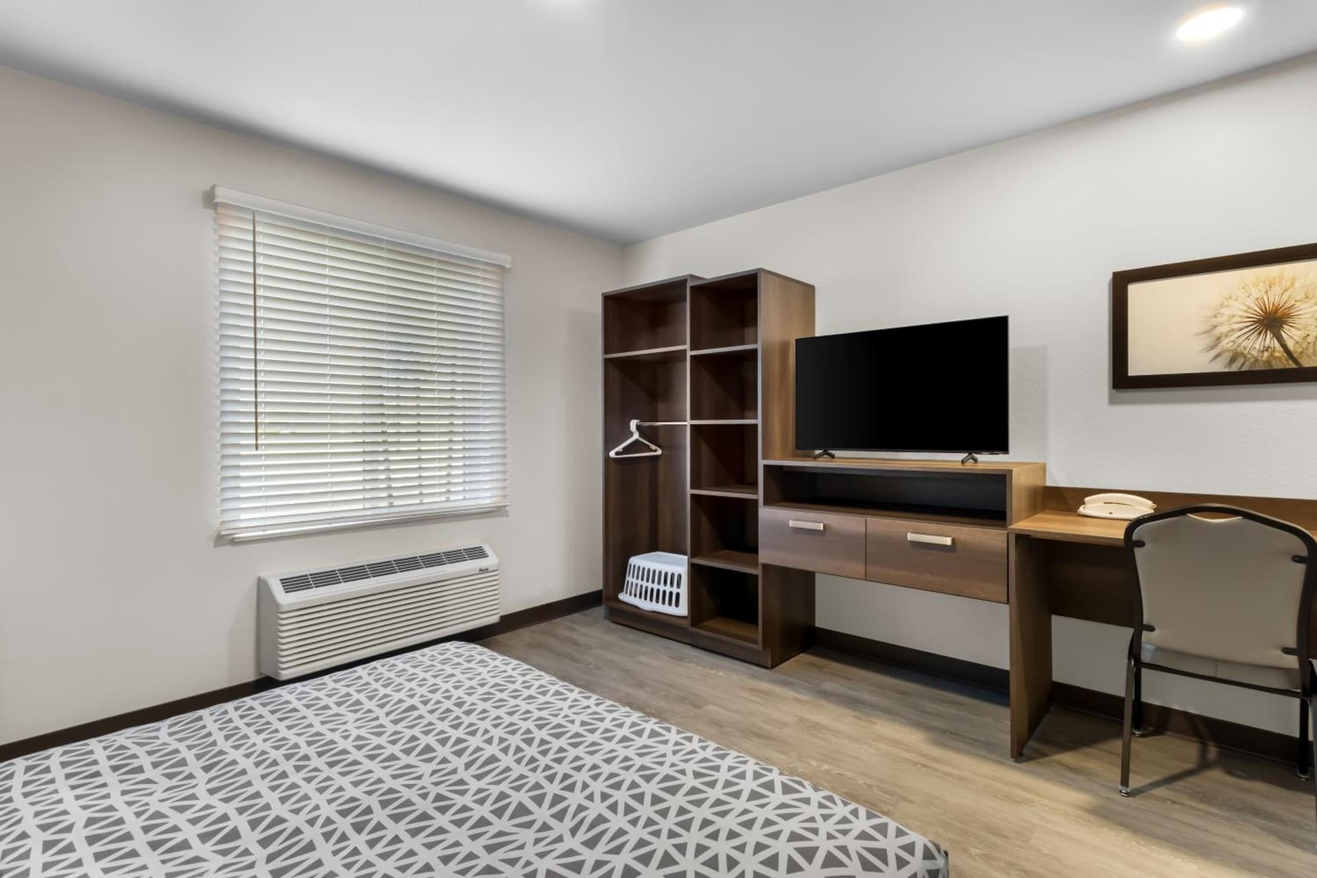 WoodSpring Suites Palmdale - Lancaster gallery photo in Palmdale, CA — image 25