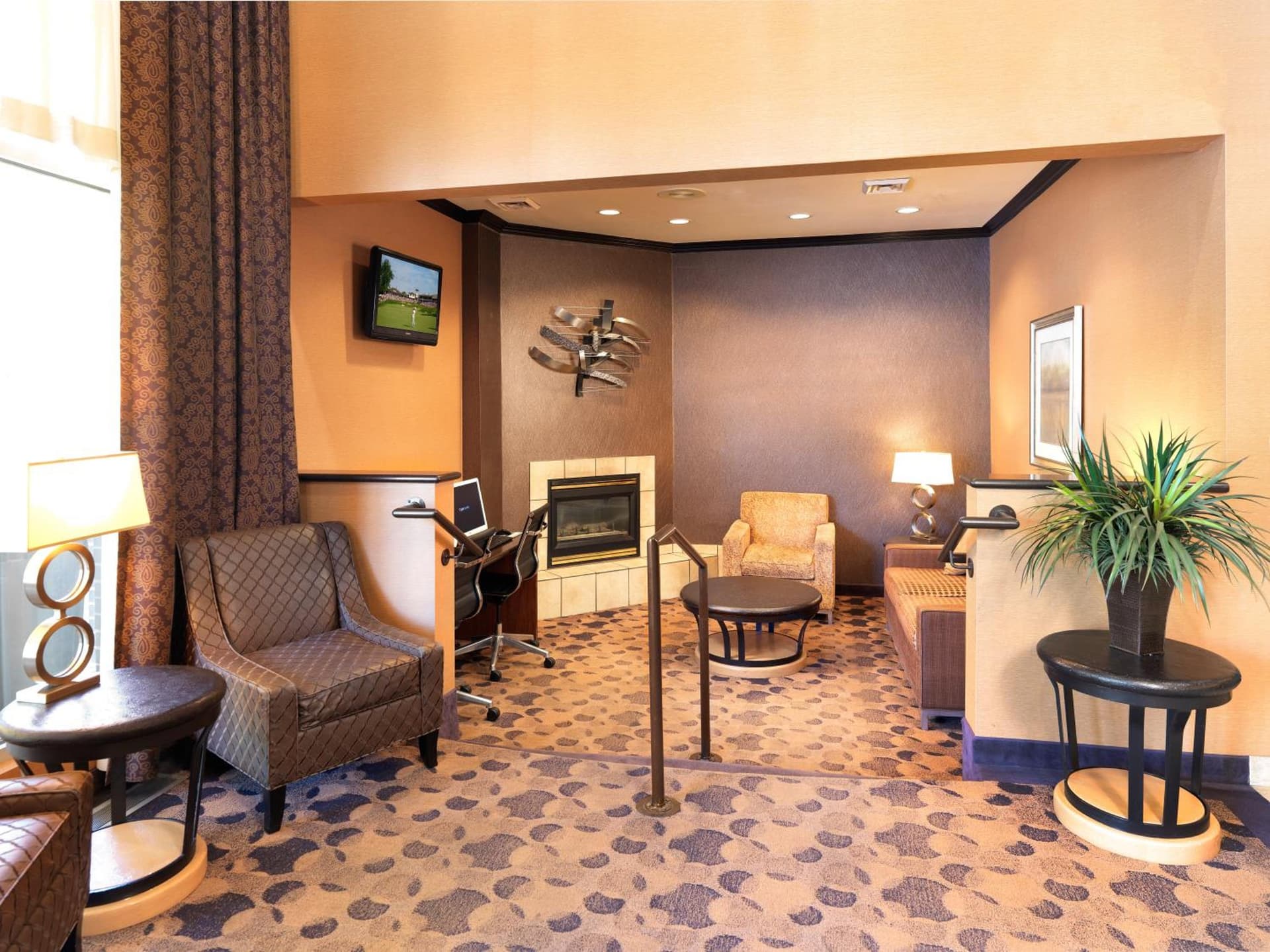 Crystal Inn Hotel & Suites - Midvalley gallery photo in Murray, UT — image 6