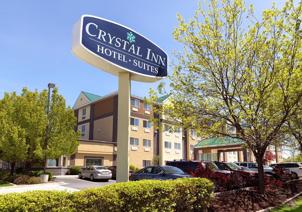 Crystal Inn Hotel & Suites - Midvalley property views in Murray, UT — gallery photo 3