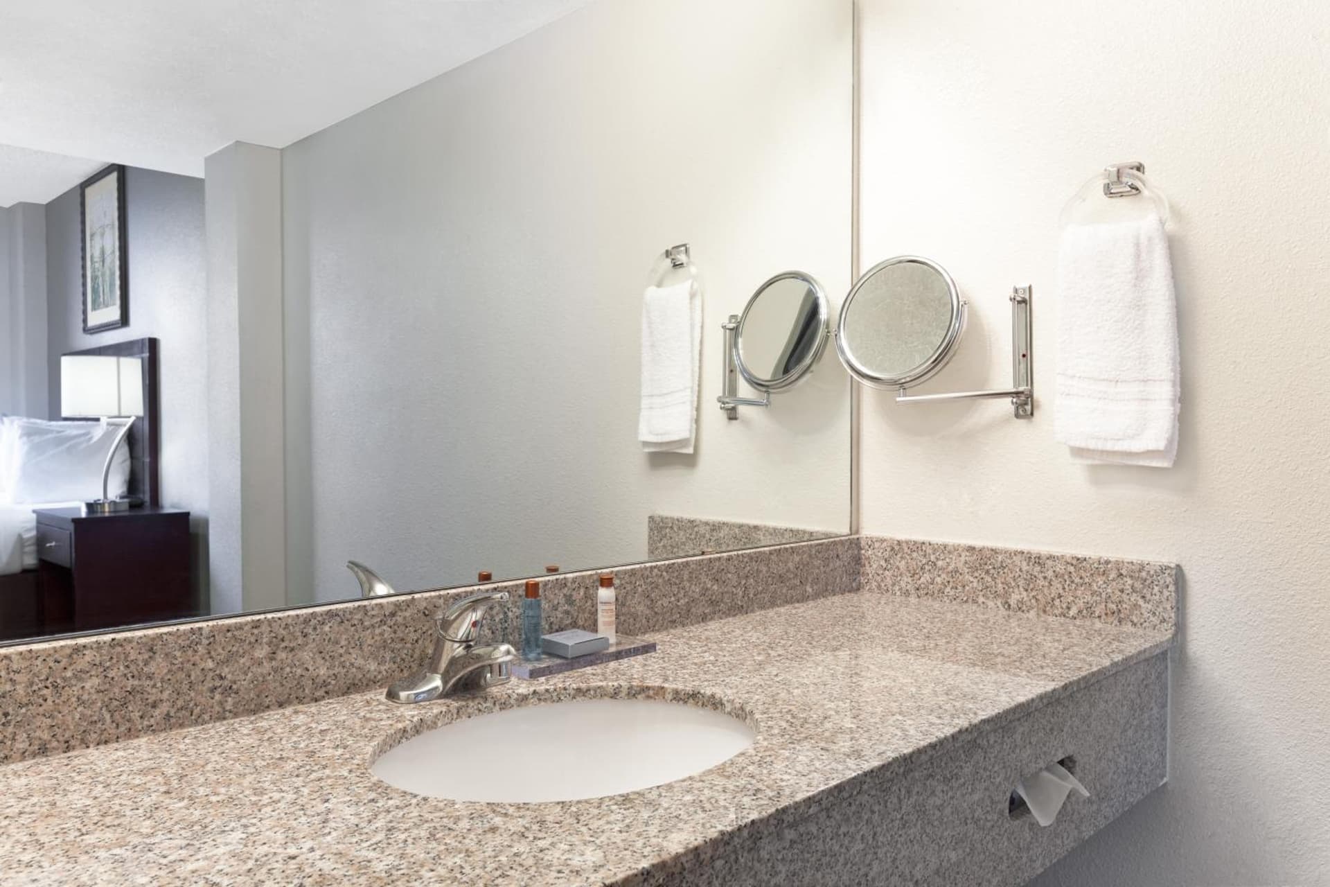 Hawthorn Extended Stay by Wyndham Richardson gallery photo in Richardson, TX — image 18