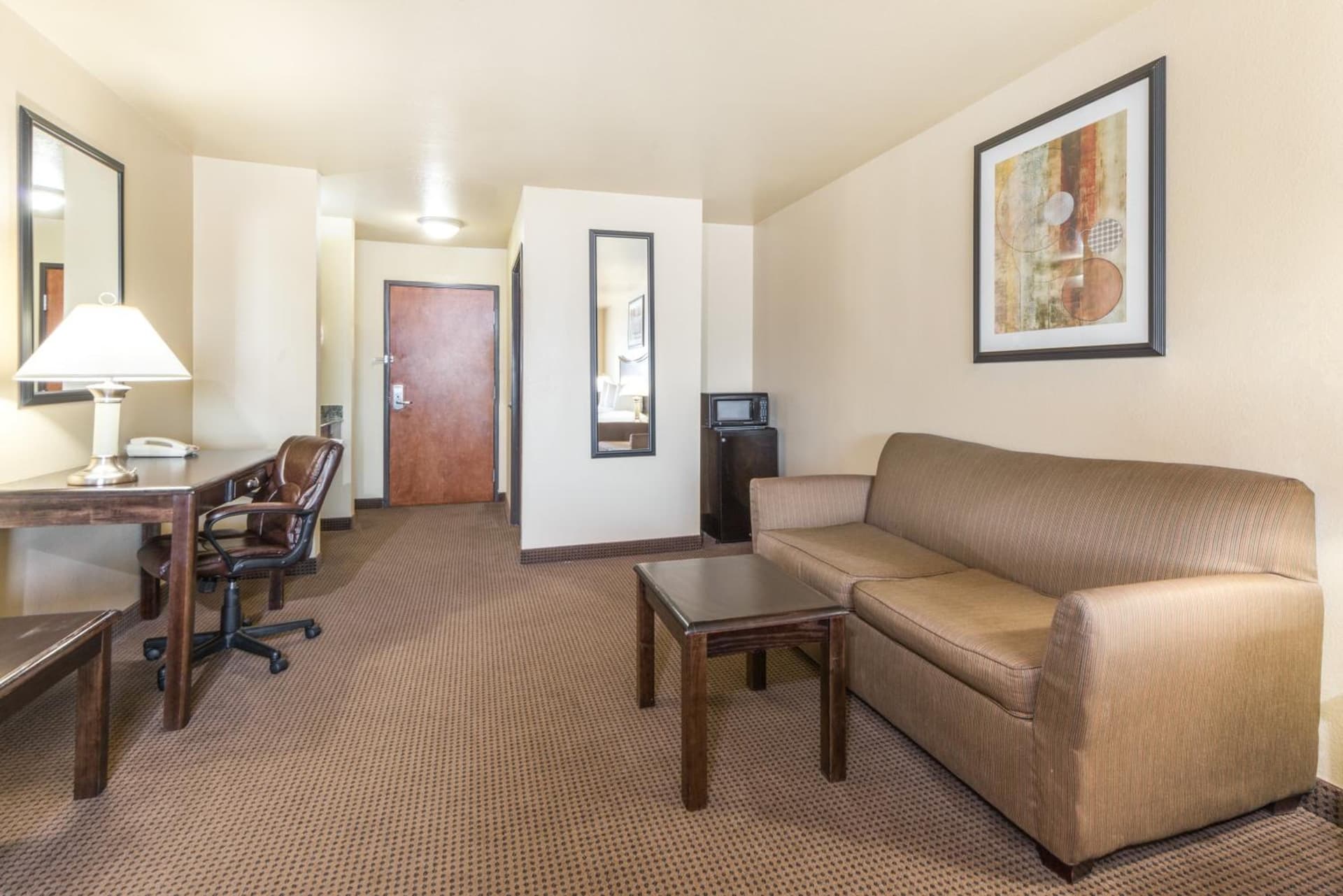 Baymont by Wyndham Perryton interior in Perryton, TX — gallery photo 2