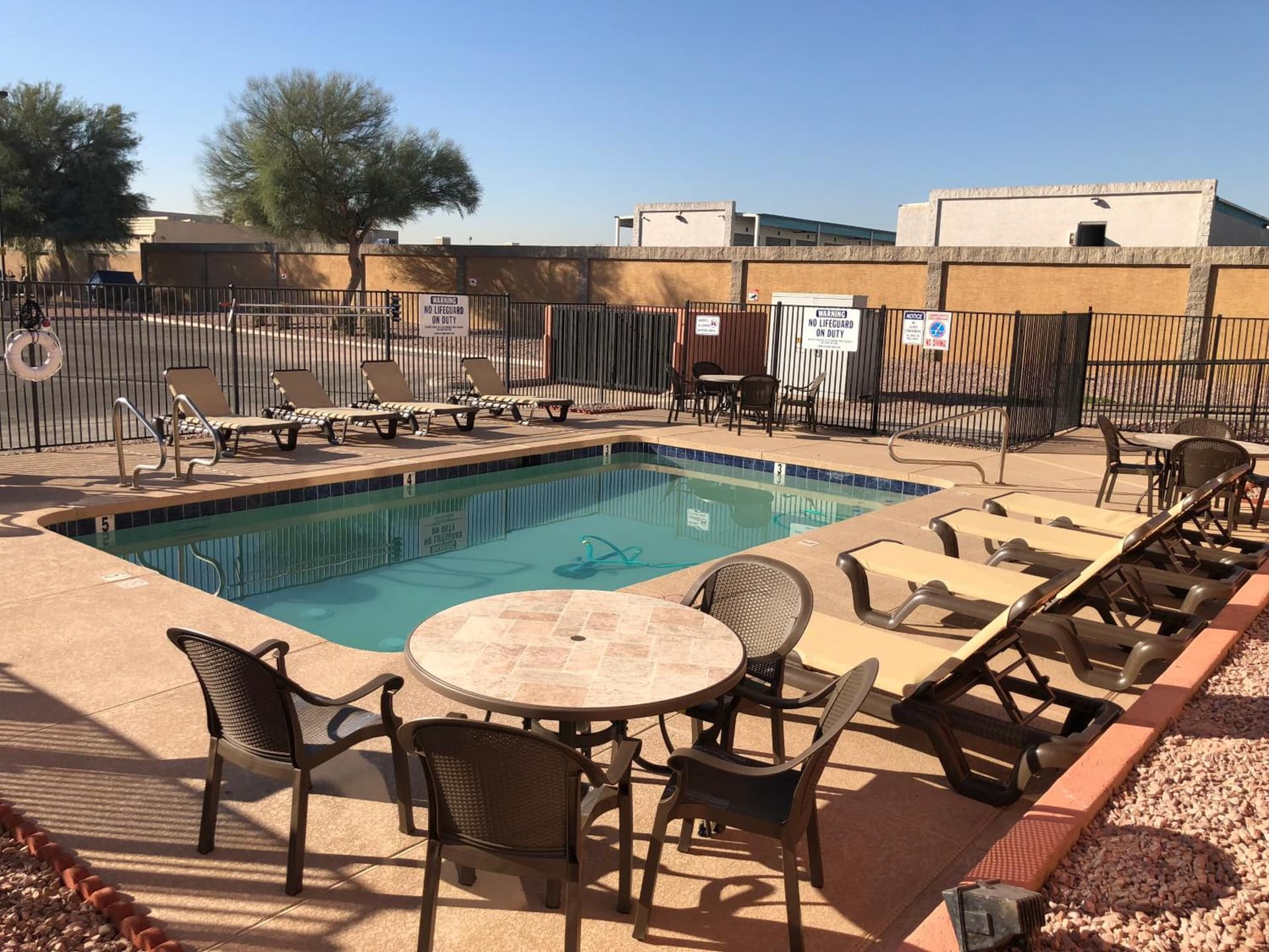 Baymont by Wyndham Phoenix I-10 near 51st Ave gallery photo in Phoenix, AZ — image 15
