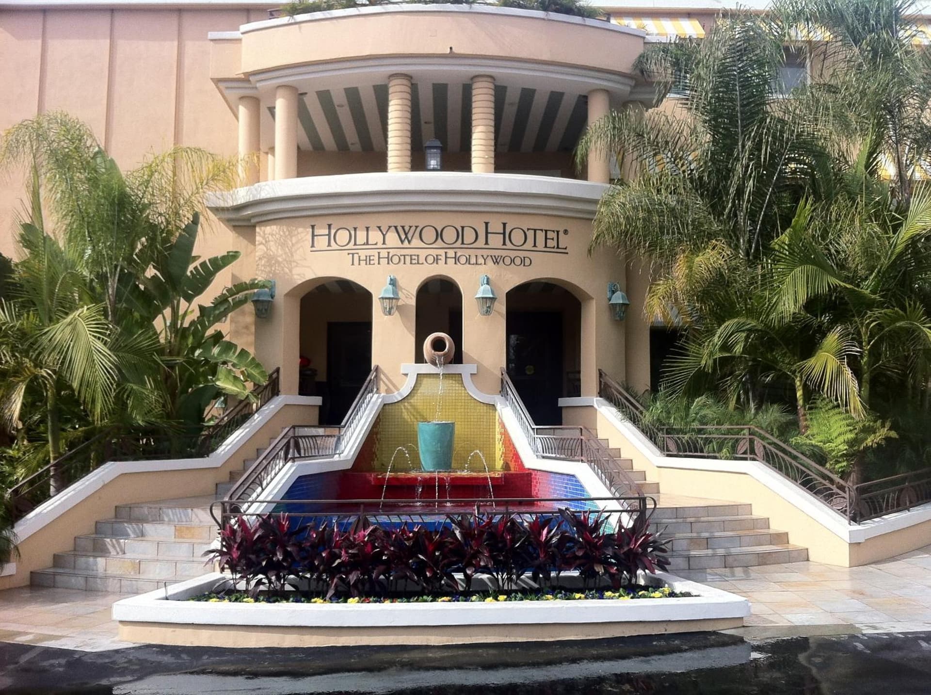 Hollywood Hotel exterior or lobby in Los Angeles, CA — main listing photo