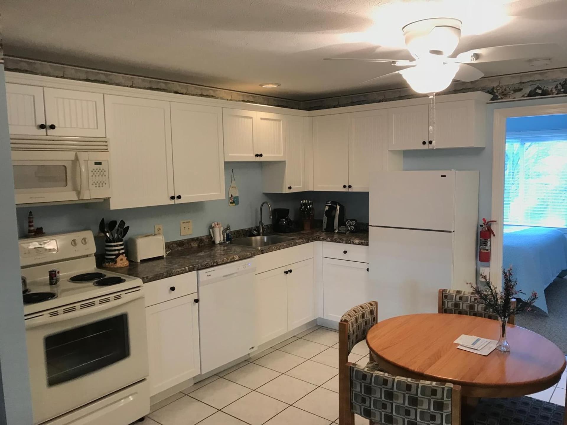 Elmwood Resort Hotel gallery photo in Wells — image 64