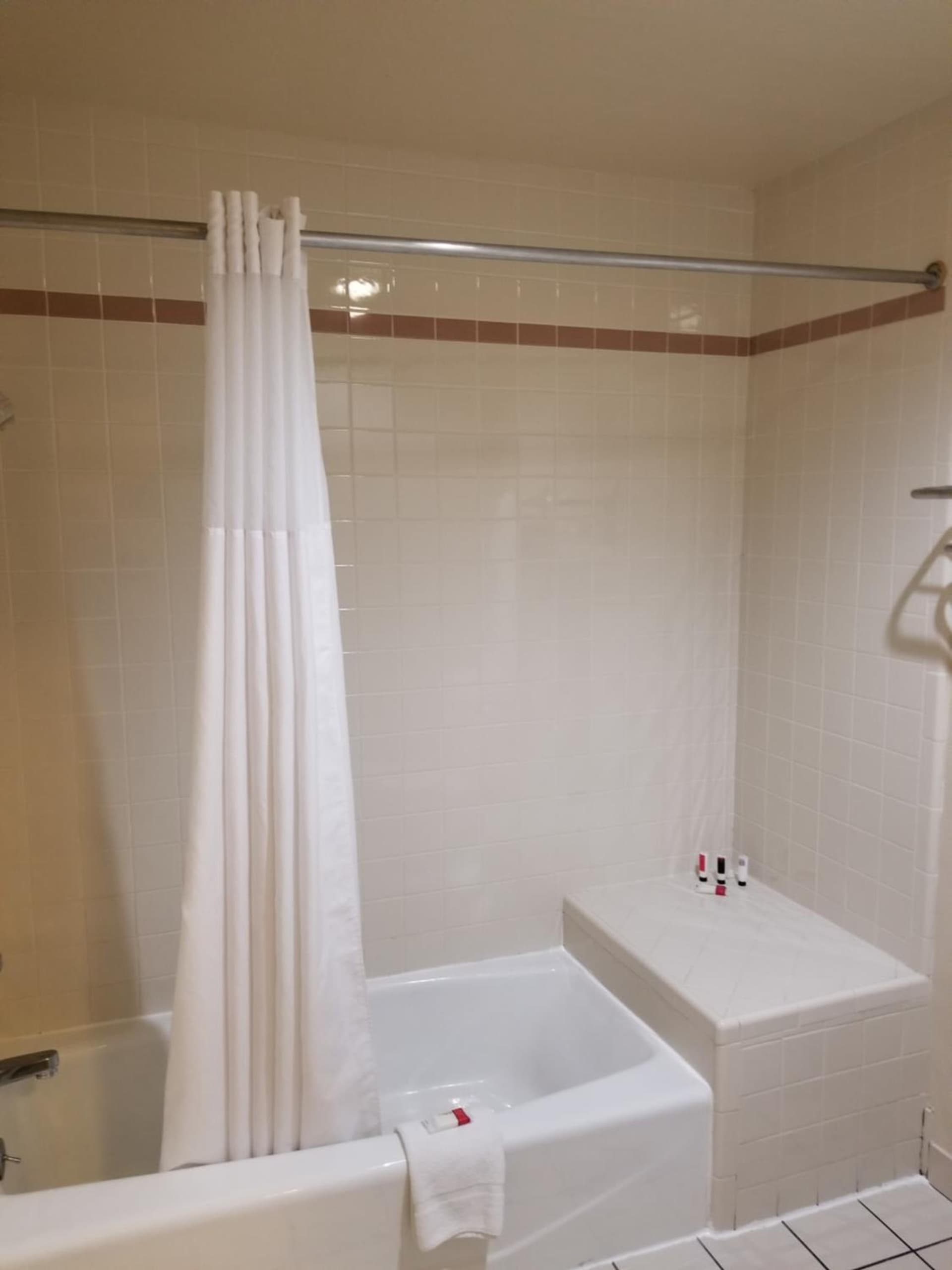 Mission Inn and Suites gallery photo in Hayward, CA — image 15
