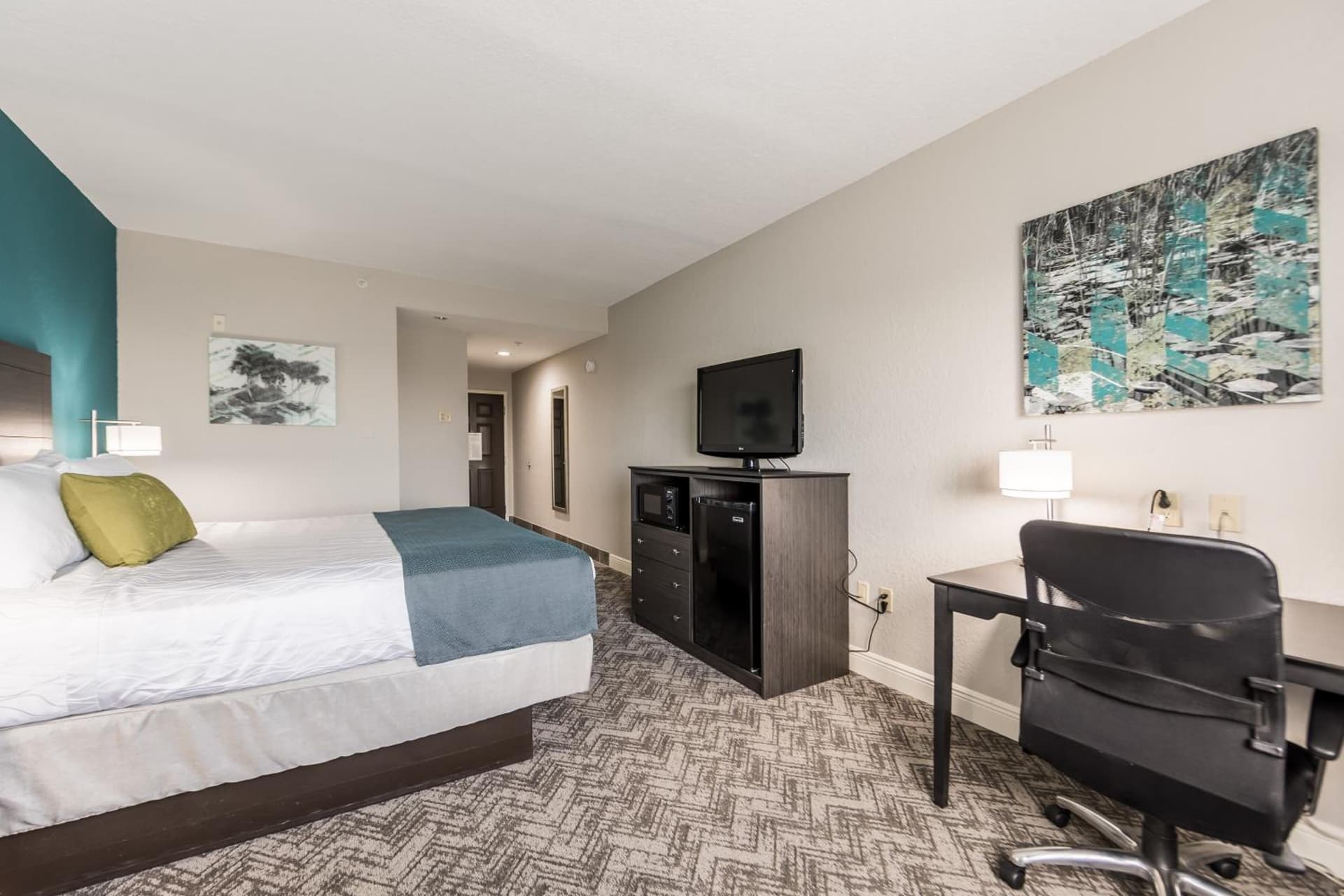Best Western Plus Sebastian Hotel & Suites gallery photo in Sebastian, FL — image 59