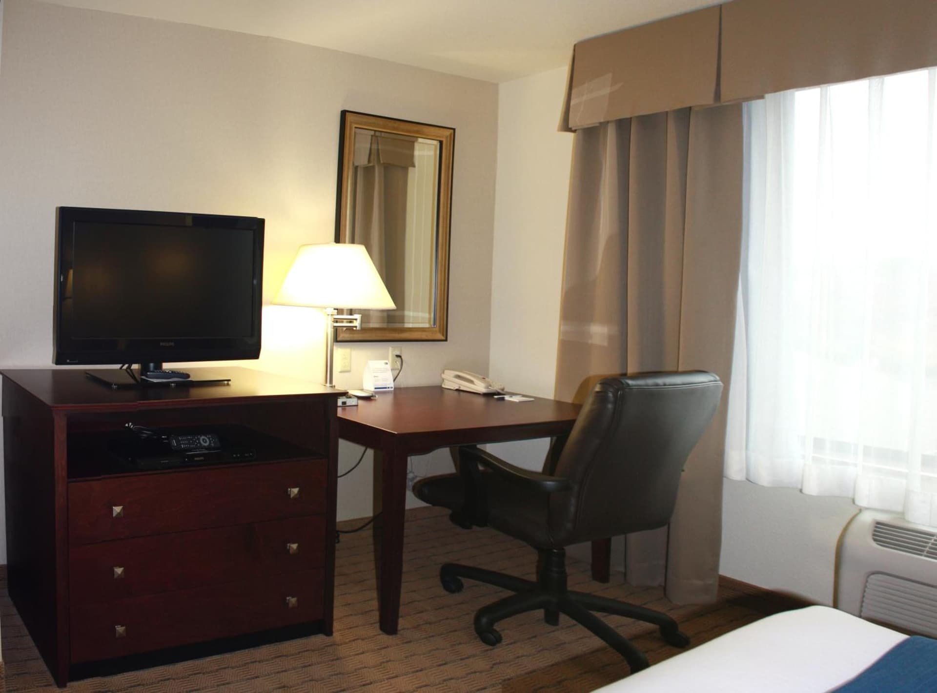 Holiday Inn Express Hotel & Suites Vancouver Mall-Portland Area by IHG gallery photo in Vancouver, WA — image 49