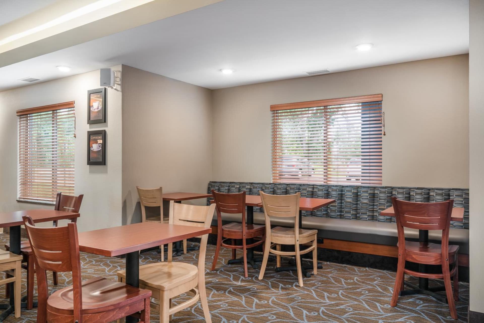 AmericInn by Wyndham Winona gallery photo in Winona, MN — image 16