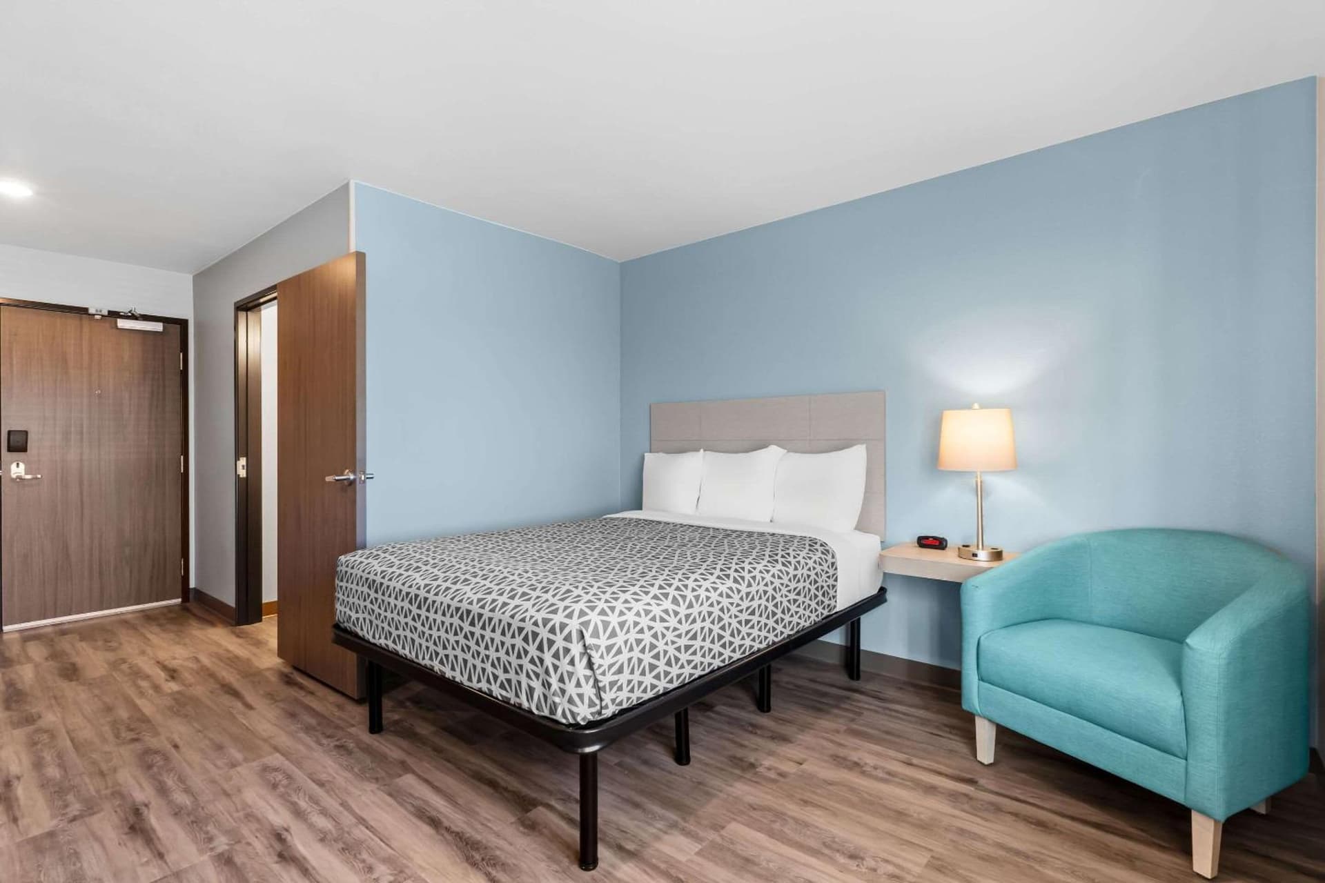 WoodSpring Suites Centennial - Denver Tech Center gallery photo in Centennial, CO — image 15