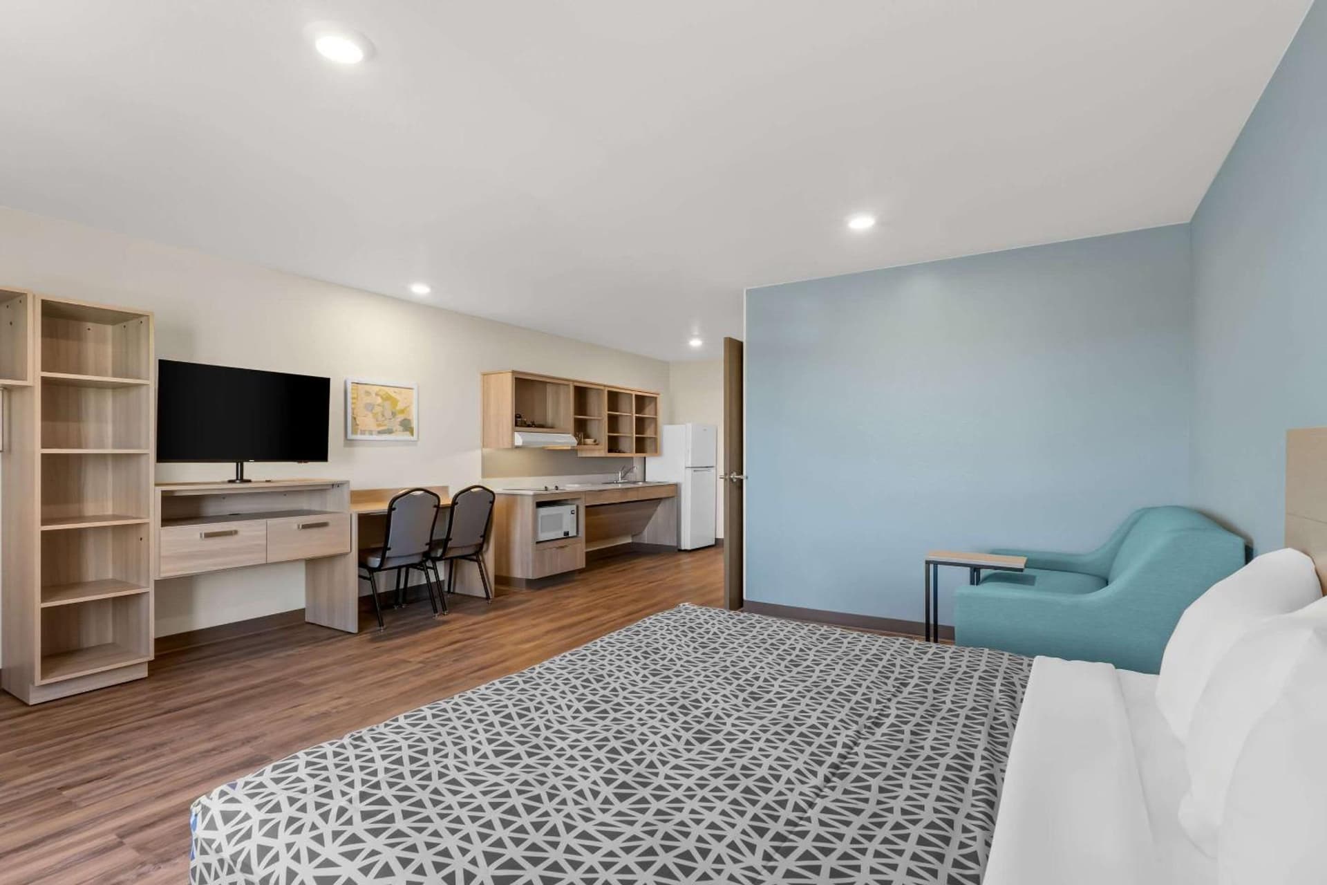 WoodSpring Suites Centennial - Denver Tech Center gallery photo in Centennial, CO — image 22