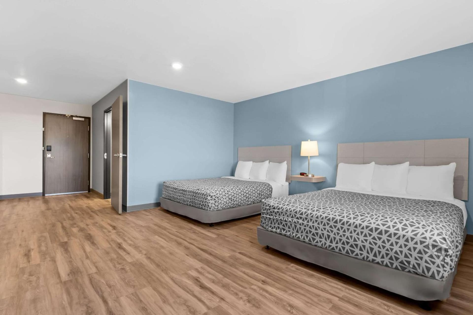 WoodSpring Suites Centennial - Denver Tech Center gallery photo in Centennial, CO — image 26