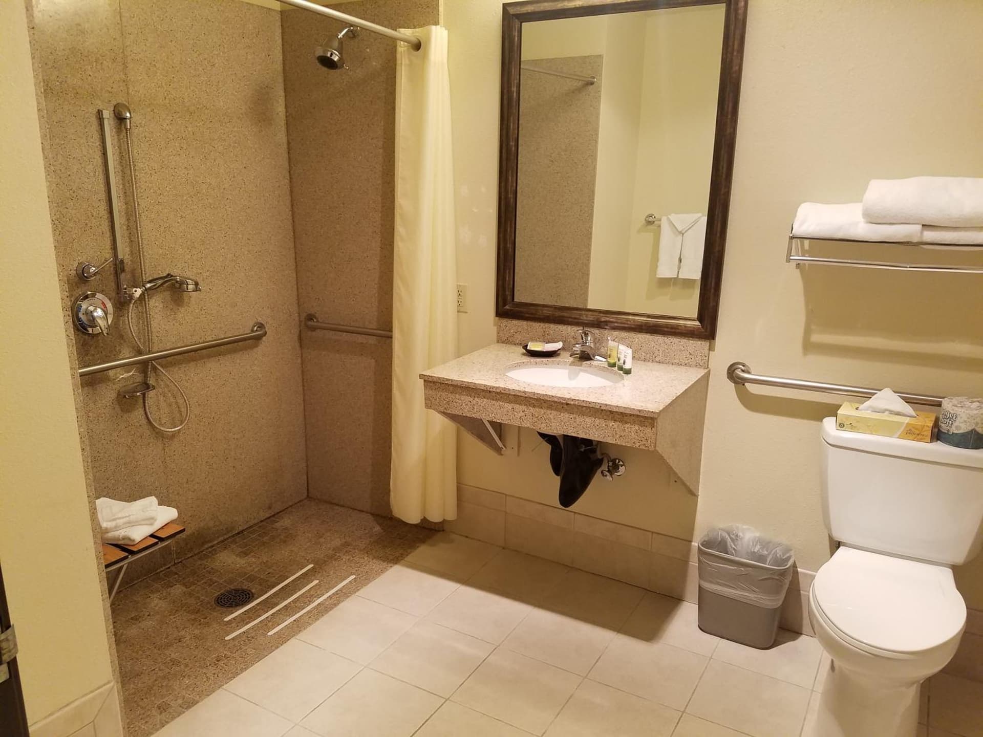 Best Western Plus Rivershore Hotel gallery photo in Oregon City, OR — image 77