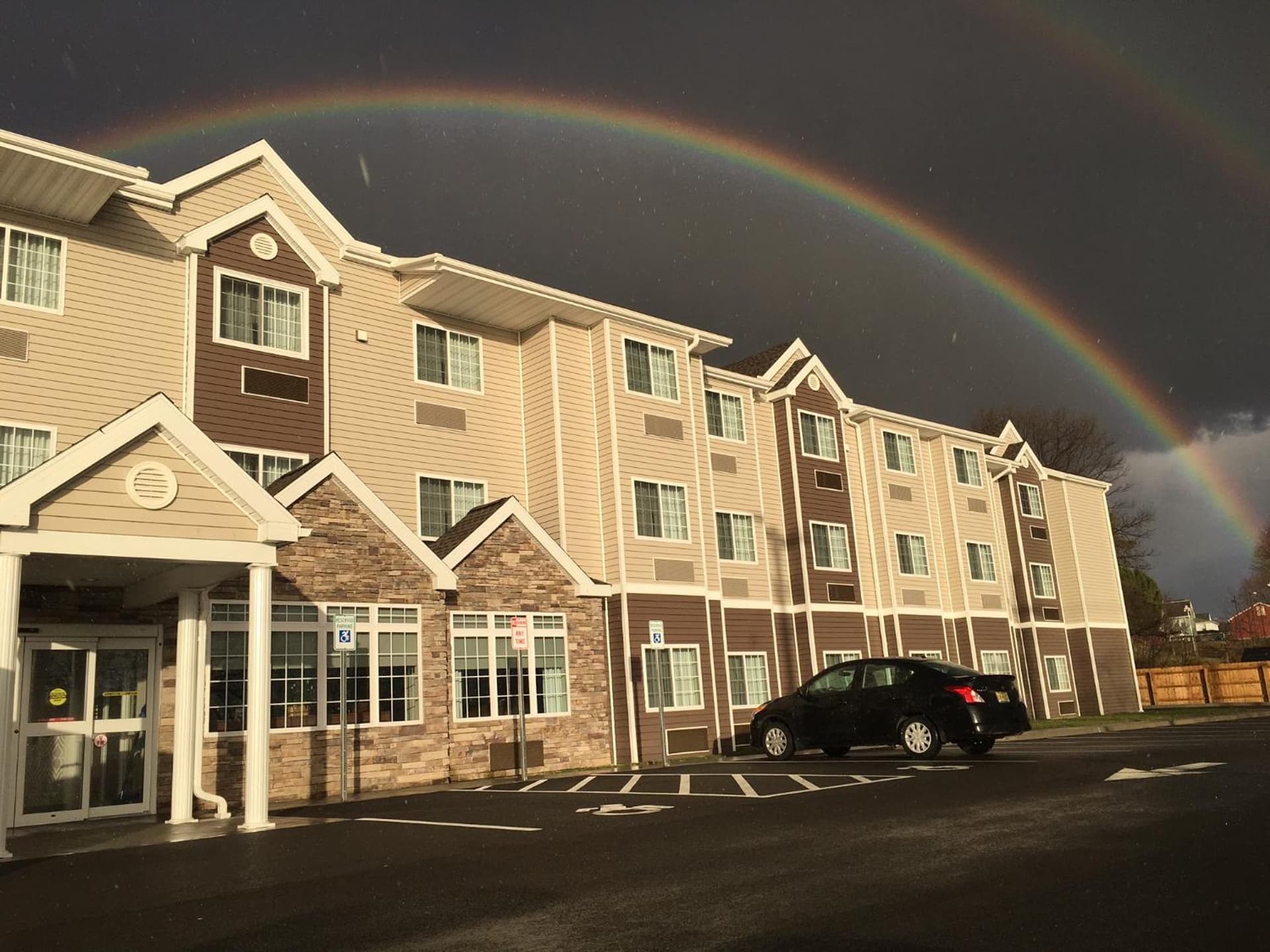 Microtel Inn & Suites by Wyndham Binghamton interior in Binghamton, NY — gallery photo 2