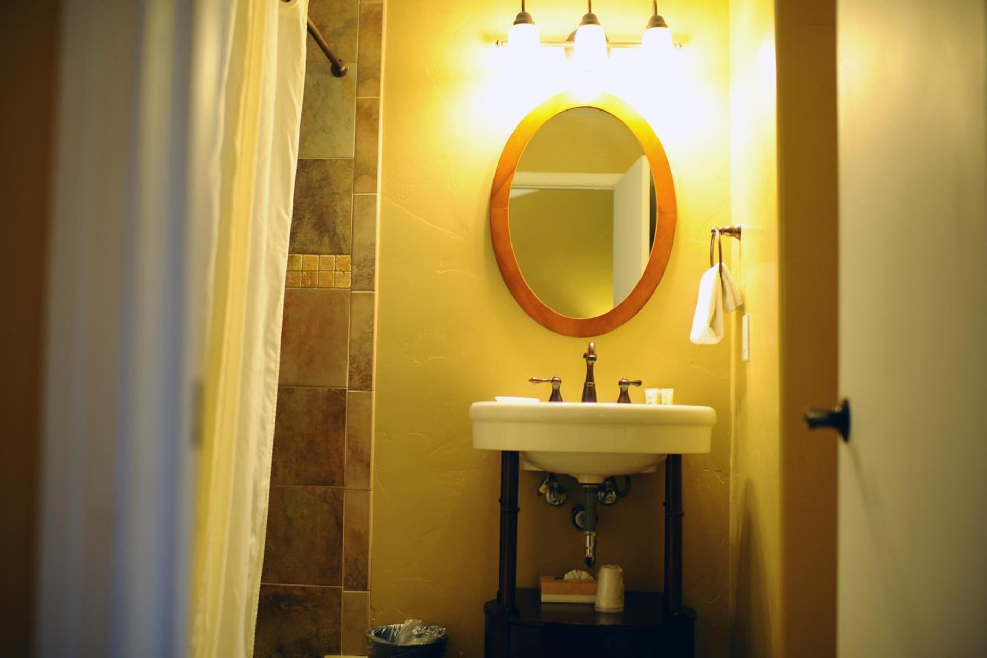 Sunset Inn Pacific Grove gallery photo in Pacific Grove, CA — image 24