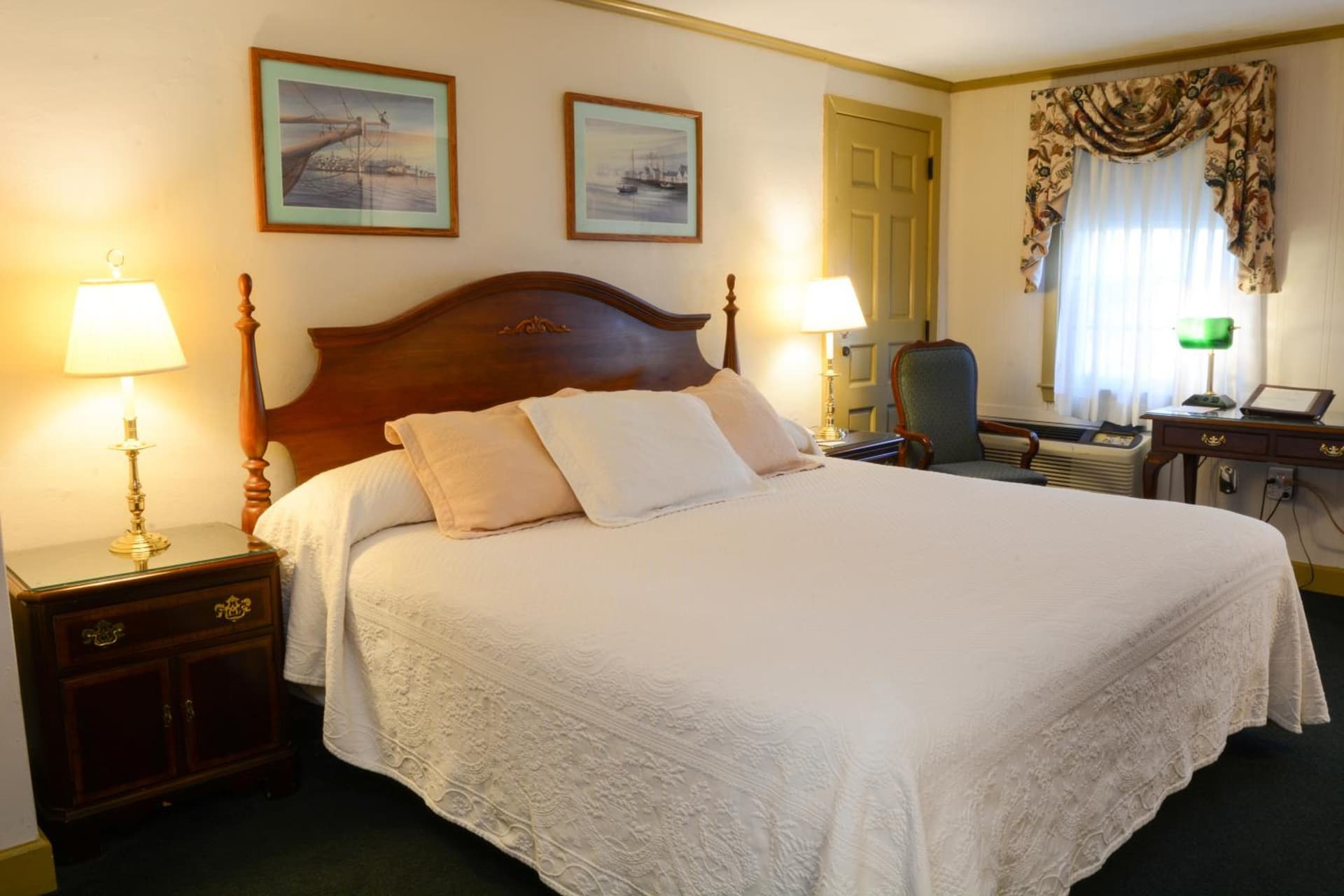 Lamies Inn & The Old Salt Tavern gallery photo in Hampton — image 22