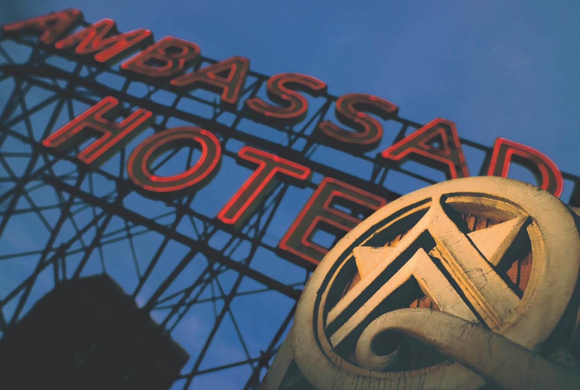 Ambassador Hotel Milwaukee, Trademark Collection by Wyndham property views in Milwaukee, WI — gallery photo 3