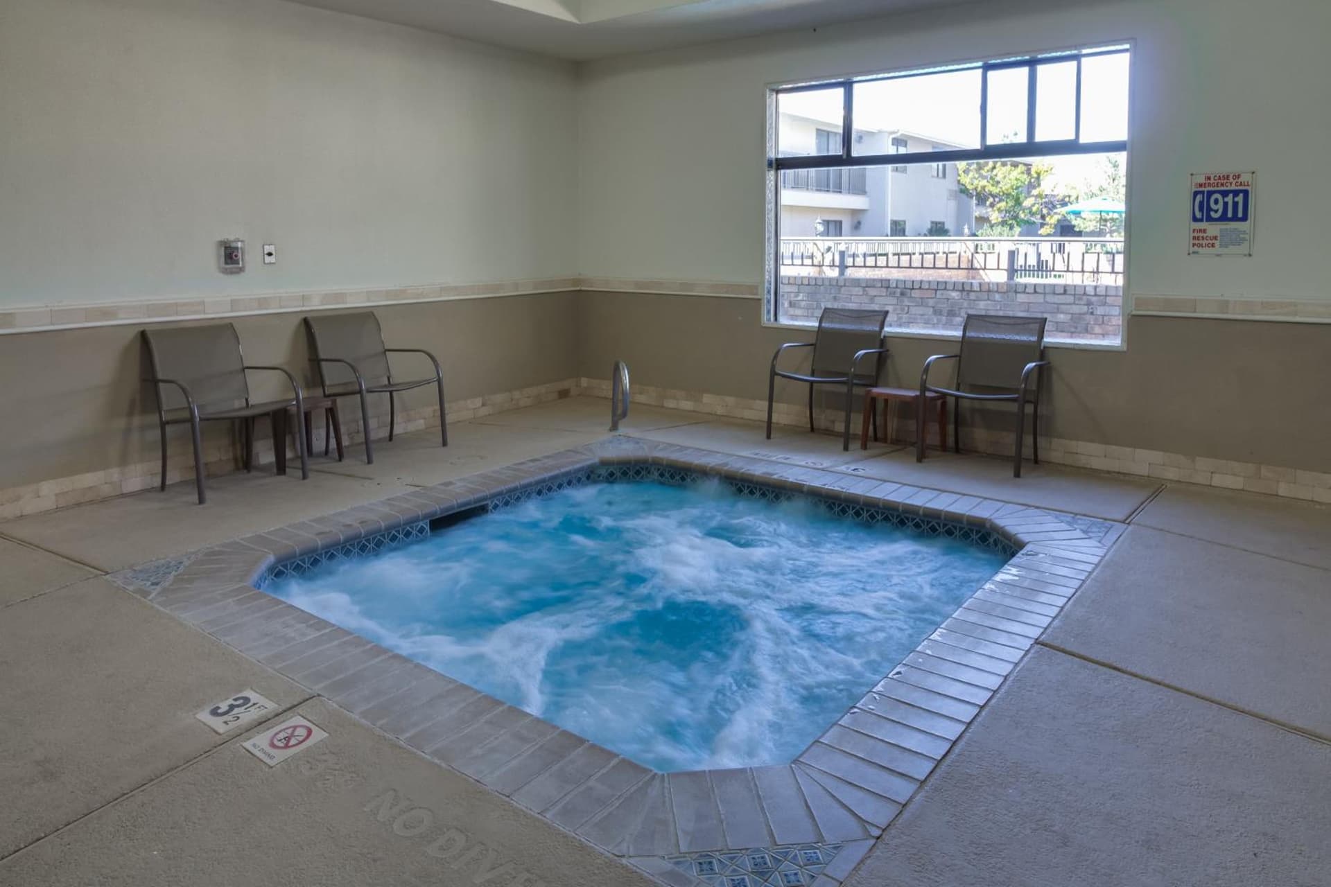 Ashmore Inn and Suites interior in Lubbock, TX — gallery photo 2
