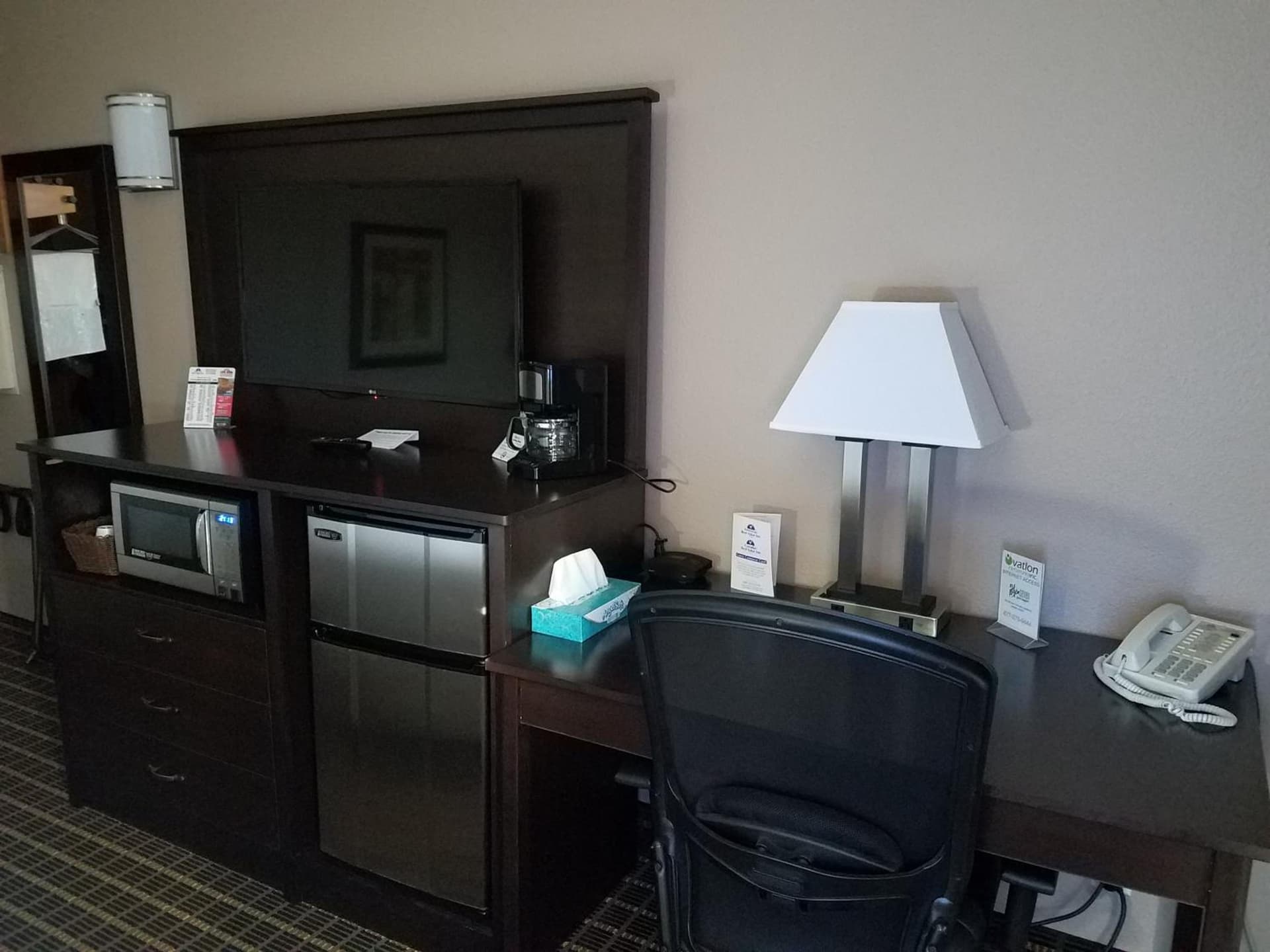 Americas Best Value Inn and Suites Bismarck gallery photo in Bismarck, ND — image 11