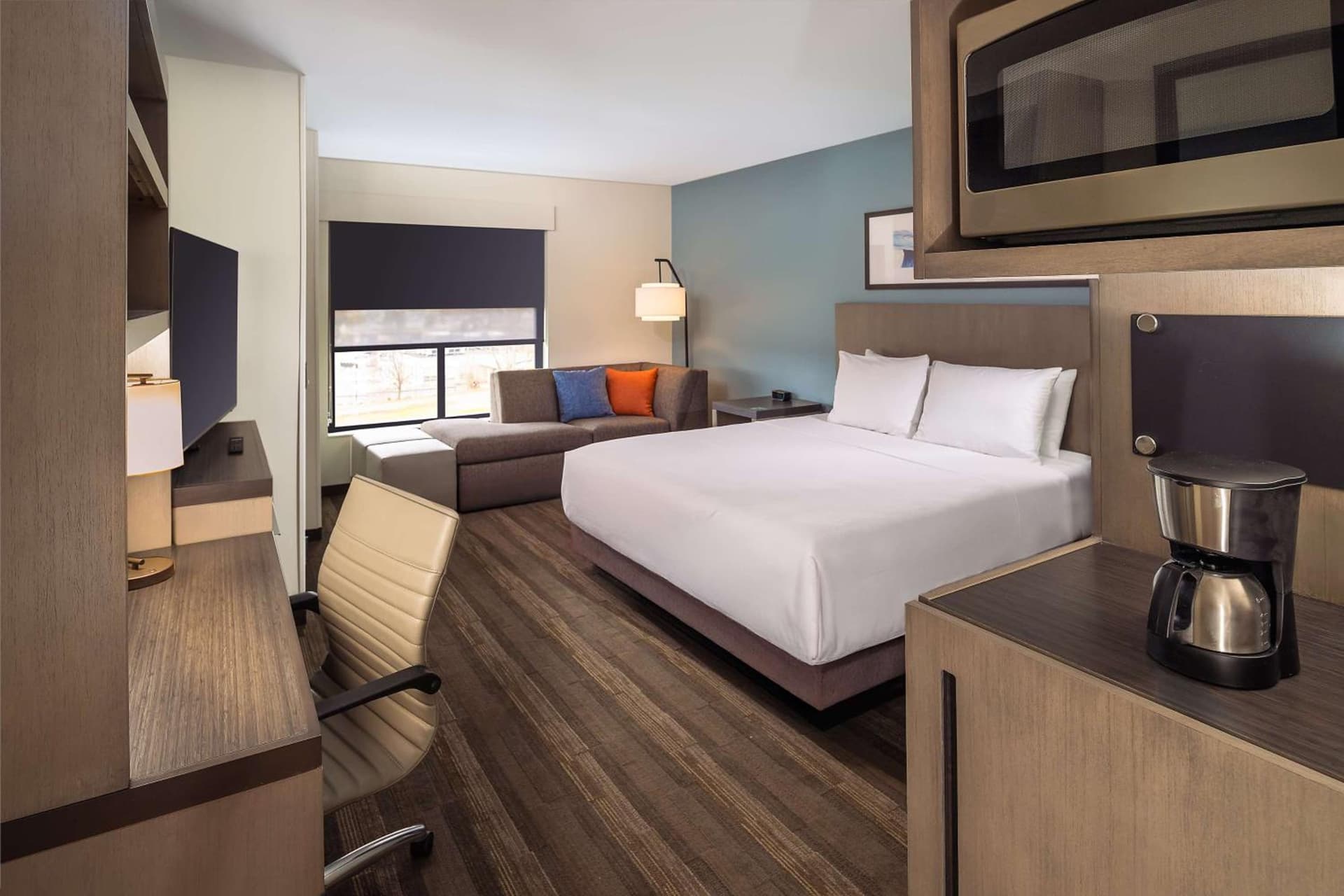 Hyatt House Auburn Hills/Detroit gallery photo in Lake Angelus, MI — image 38