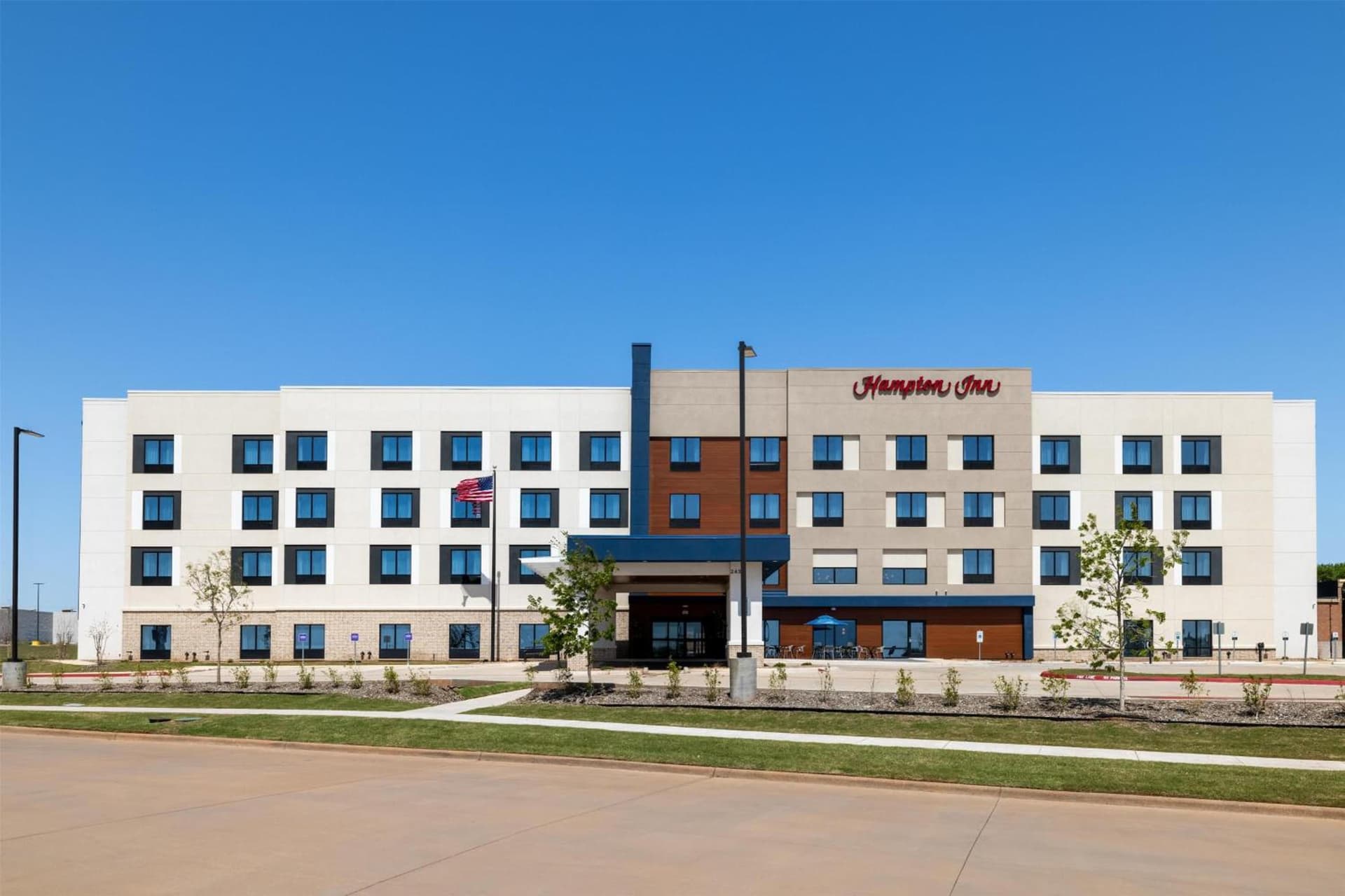 Hampton Inn By Hilton Wichita Falls North interior in Wichita Falls, TX — gallery photo 2
