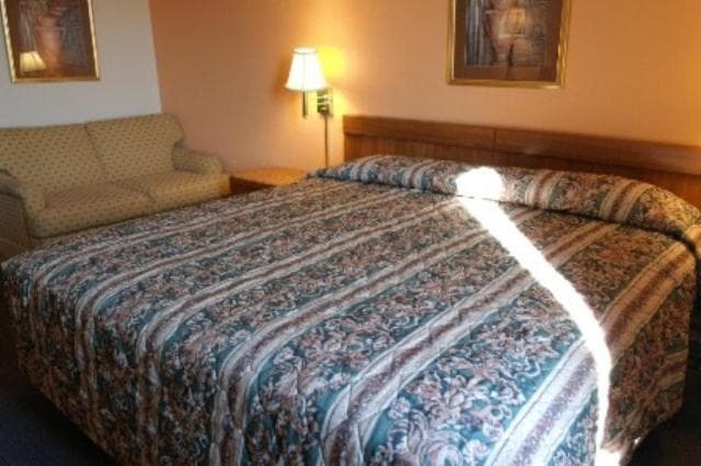 State Line Inn gallery photo in Hagerstown, MD — image 9