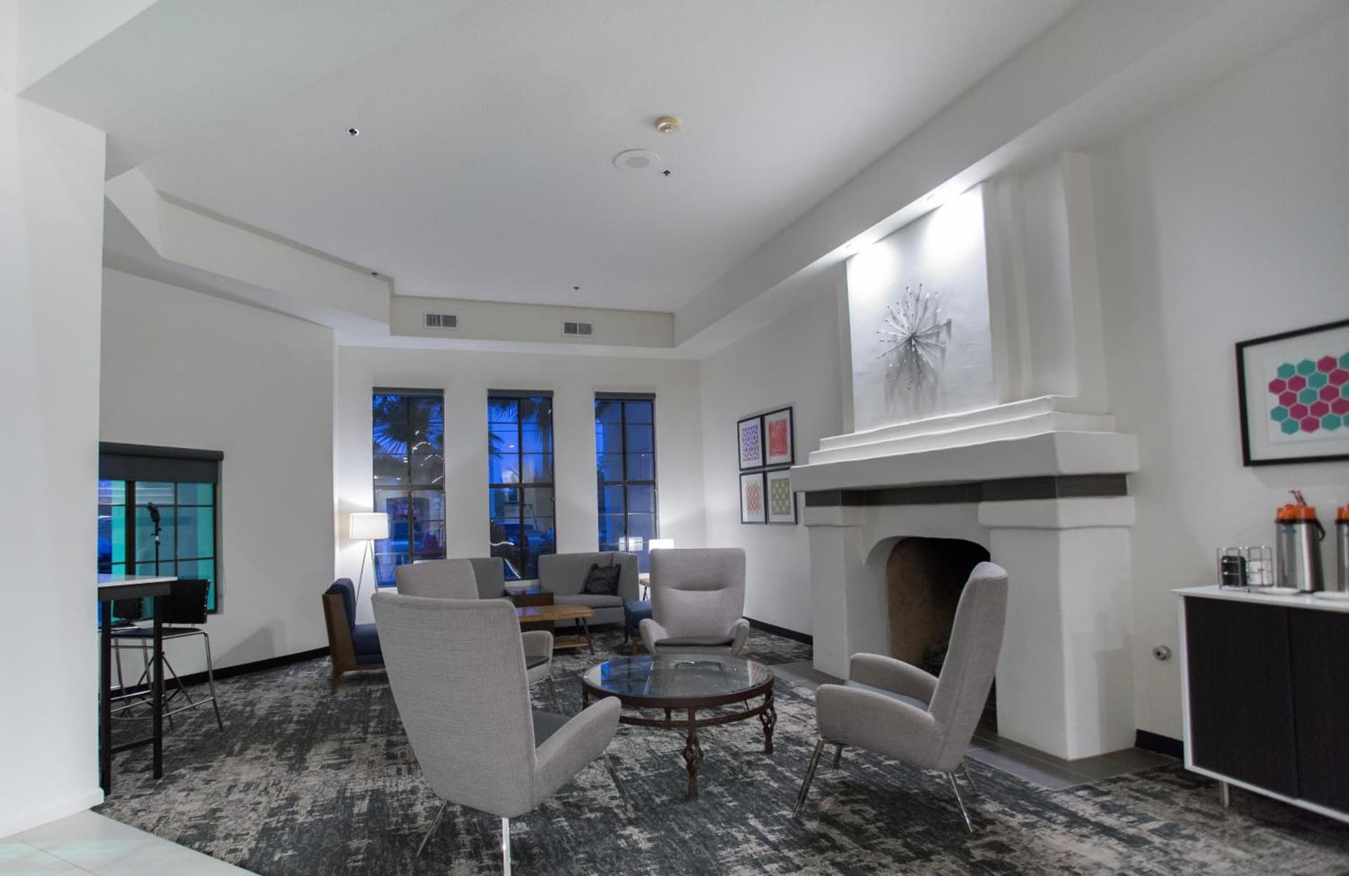 Best Western Posada Royale Hotel & Suites gallery photo in Simi Valley, CA — image 21