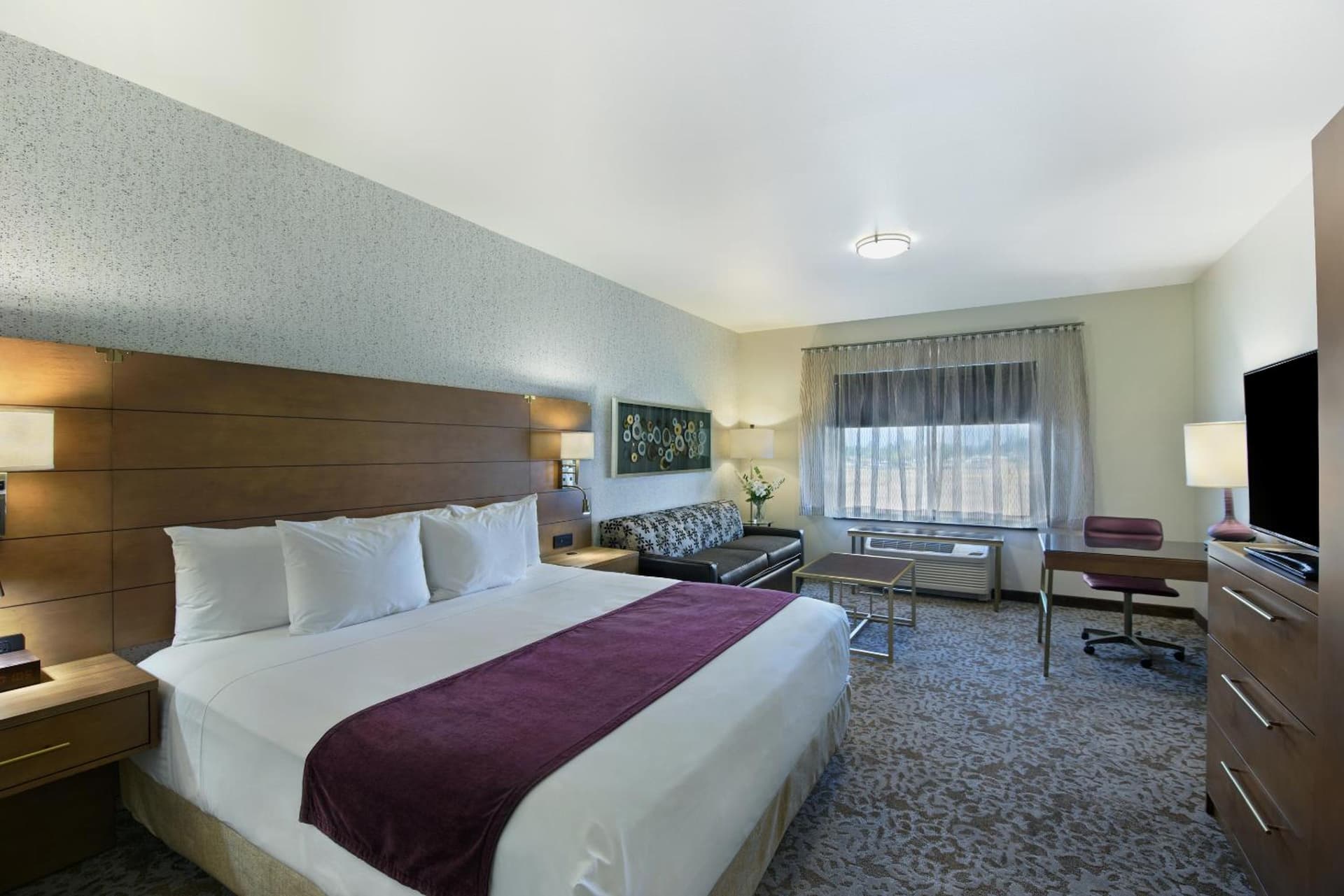 Oxford Suites Sonoma - Rohnert Park property views in Rohnert Park, CA — gallery photo 3