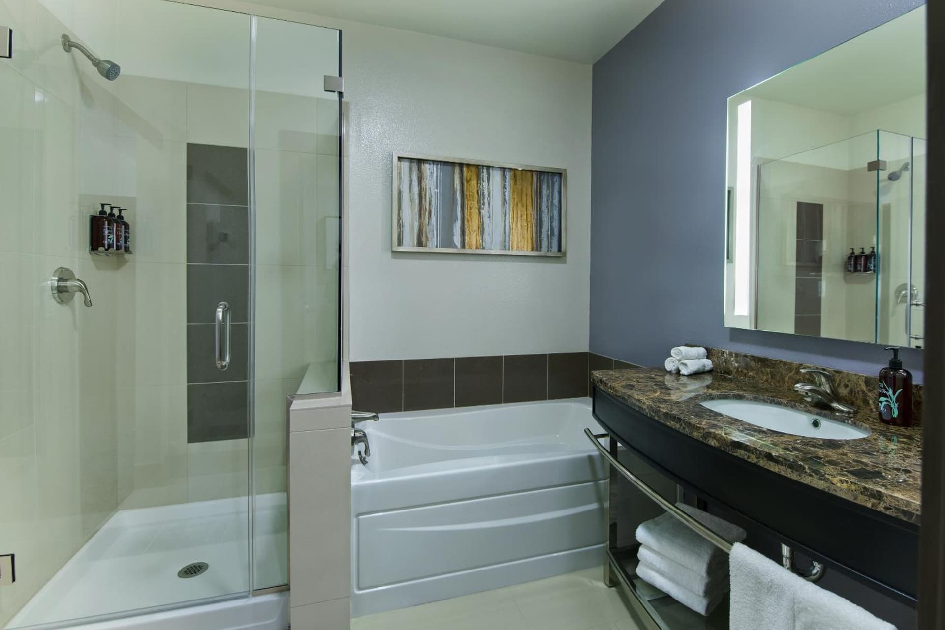 Oxford Suites Sonoma - Rohnert Park gallery photo in Rohnert Park, CA — image 12