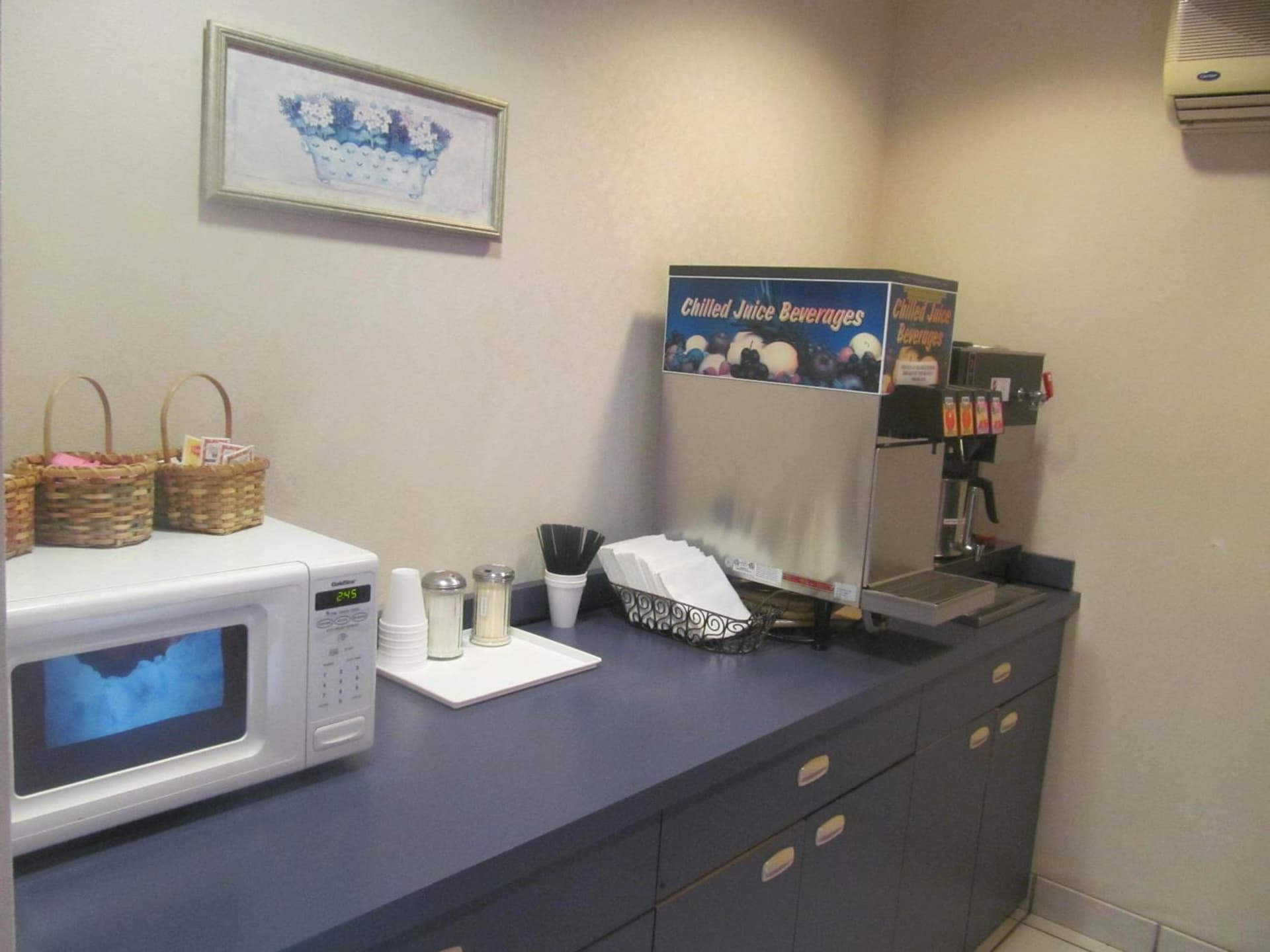 Microtel Inn by Wyndham Champaign gallery photo in Champaign, IL — image 20