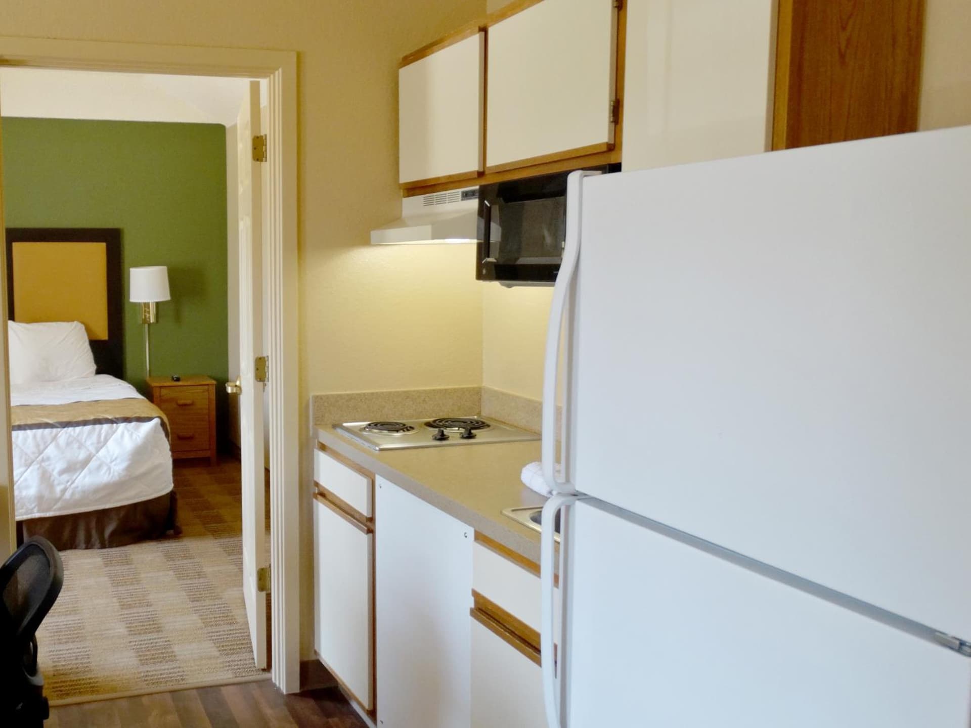 Extended Stay America Suites - Kansas City - Airport - Tiffany Springs gallery photo in Kansas City, KS — image 55